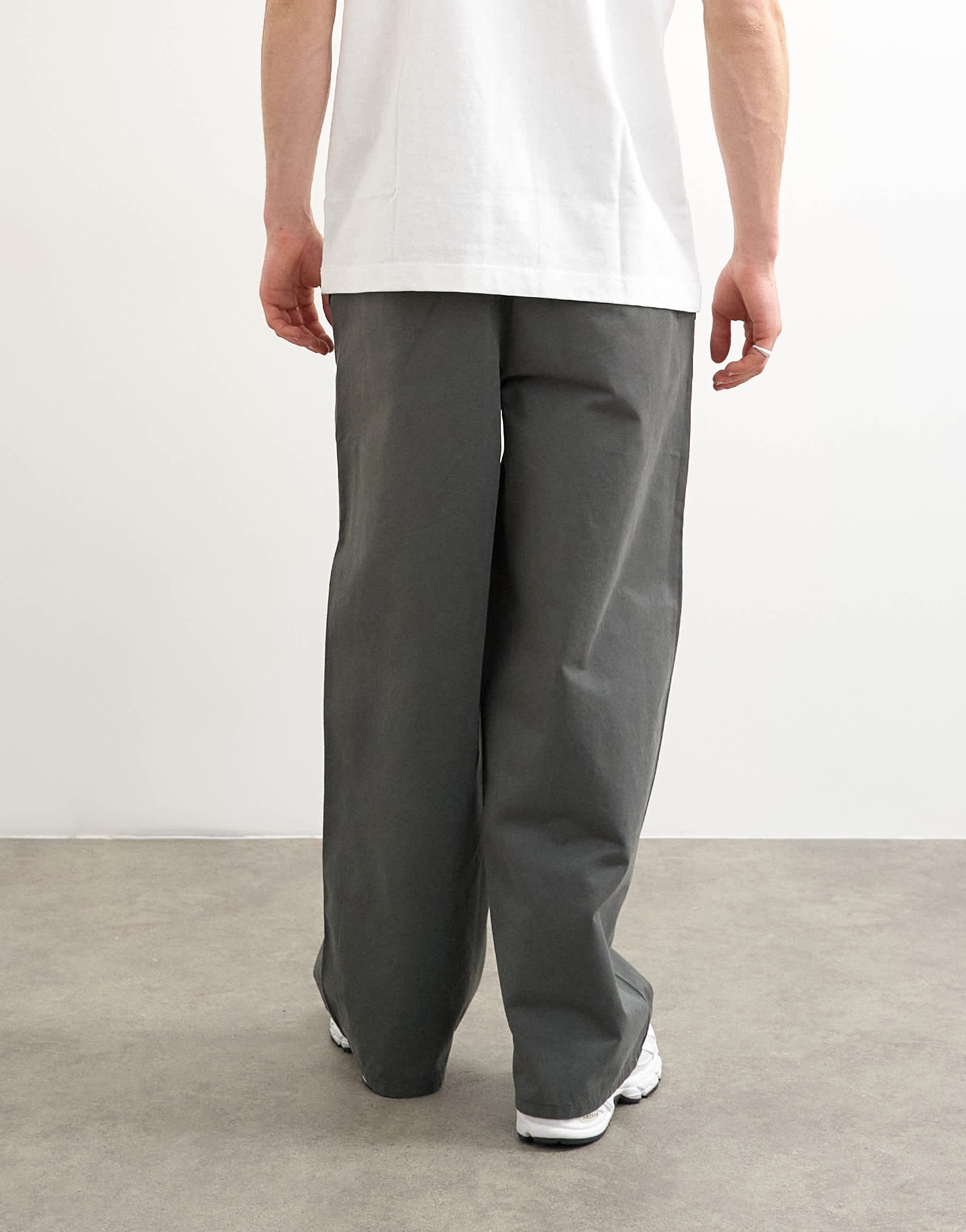 Topman baggy fit trousers with pleats in khaki