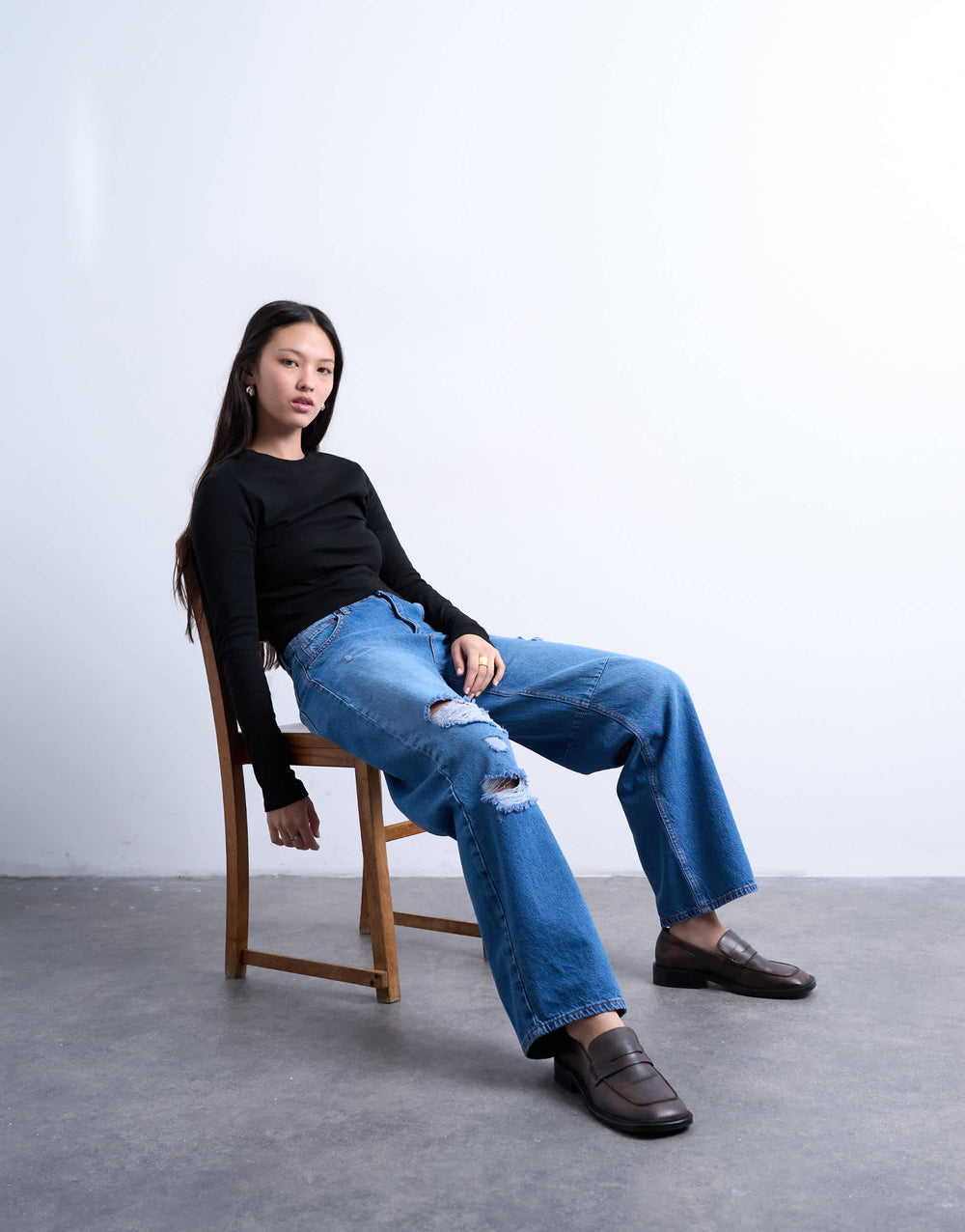 Barrel Jeans Topshop avec déchirures sur les cuisses, bleu vintage