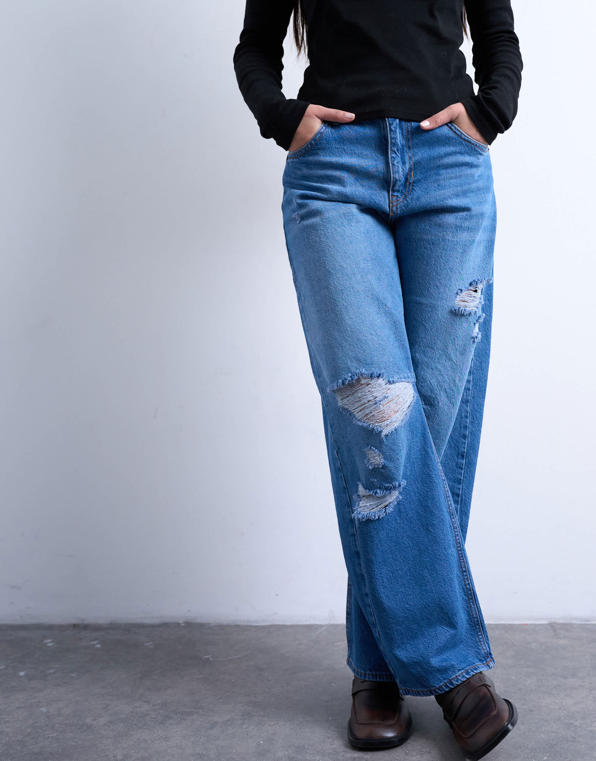 Topshop barrel jean with thigh rips in vintage blue
