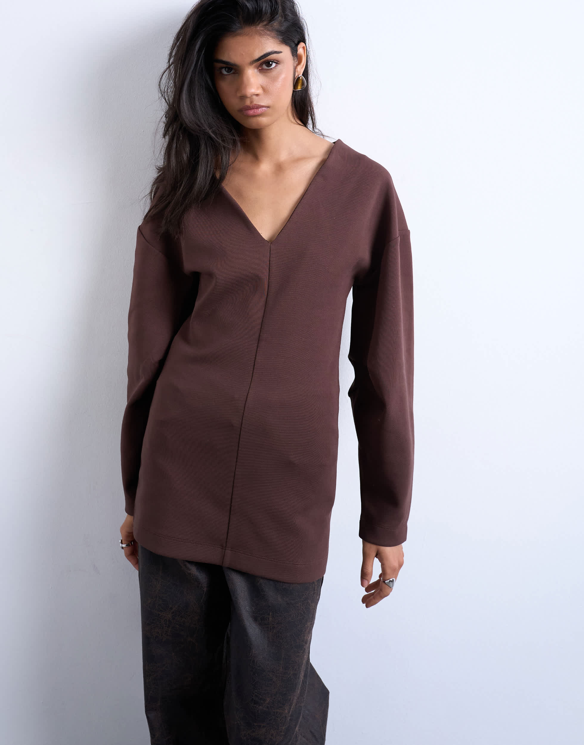 Tunique Topshop à col en V et manches banane en maille interlock, couleur chocolat