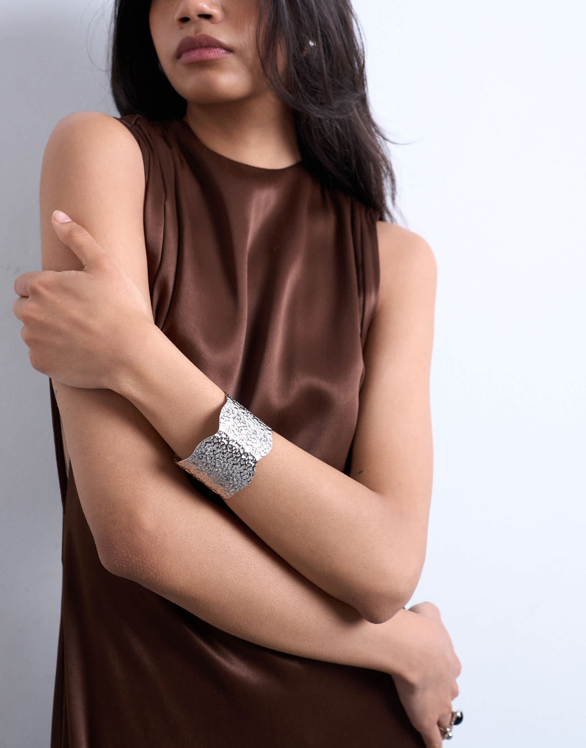 Topshop Bala stainless steel cuff hammered bracelet in silver