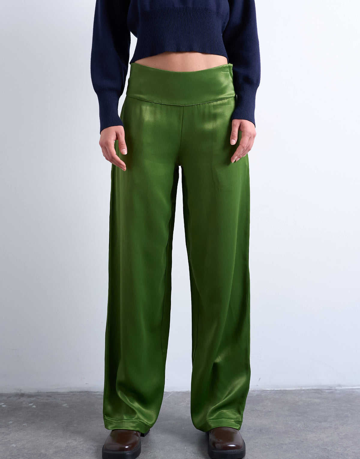 Topshop low rise satin trouser in green