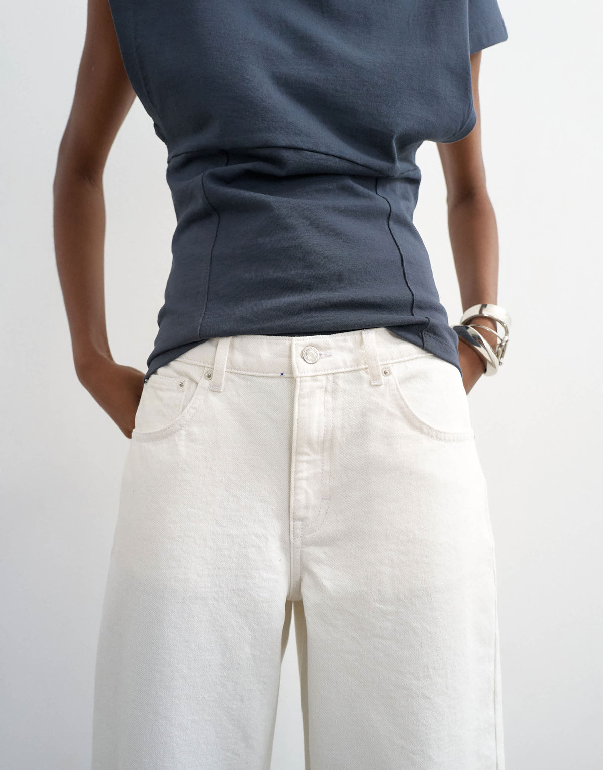 Topshop Lowrie low rise boyfriend jean in white