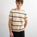 T-shirt Topman coupe classique tricoté à rayures, avec rayure crème