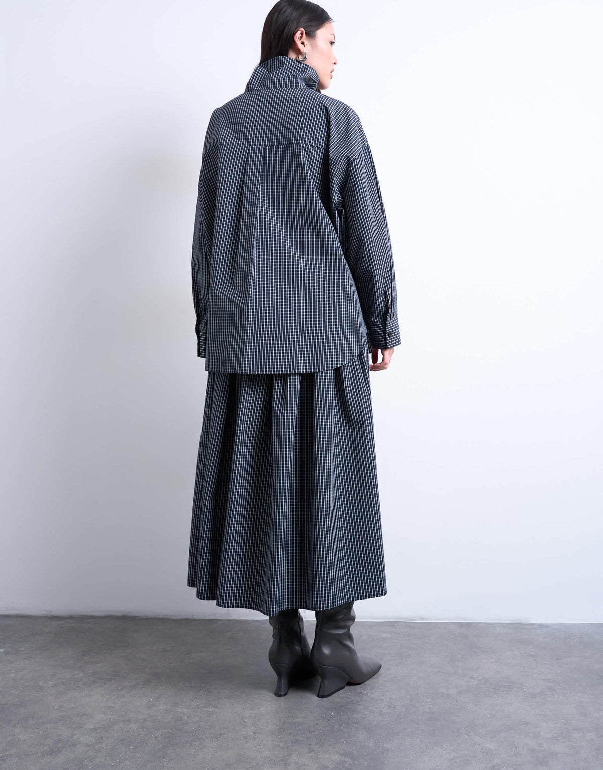 Topshop gathered waist check midi skirt in navy