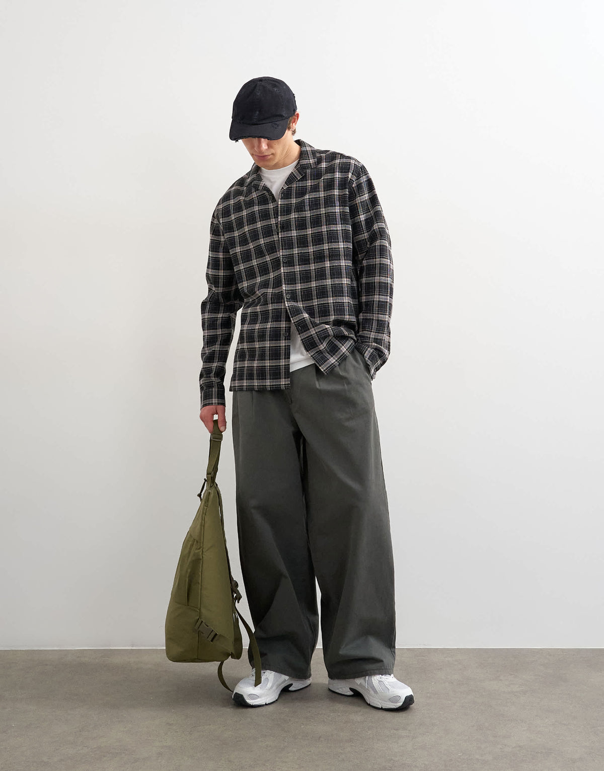 Topman relaxed fit textured check revere shirt in black