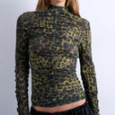 Topshop Langarmshirt mit Tiermuster und Raffungen in Schwarz