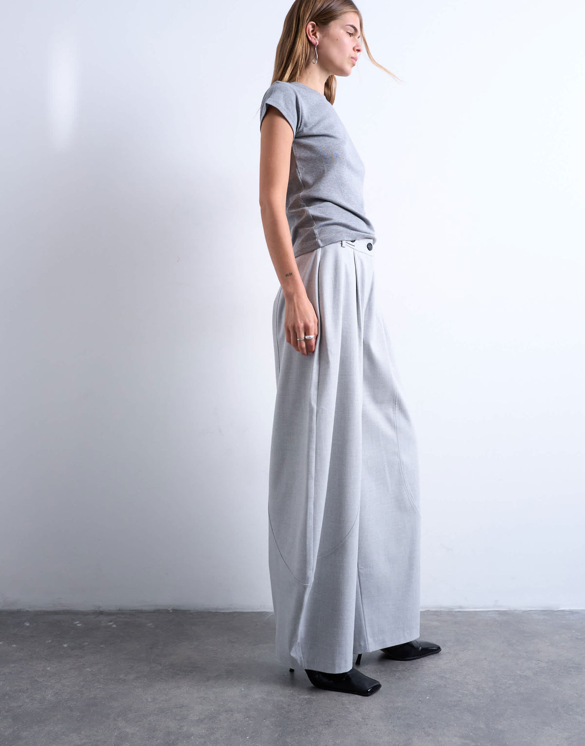 Topshop tailored horseshoe leg trouser in grey