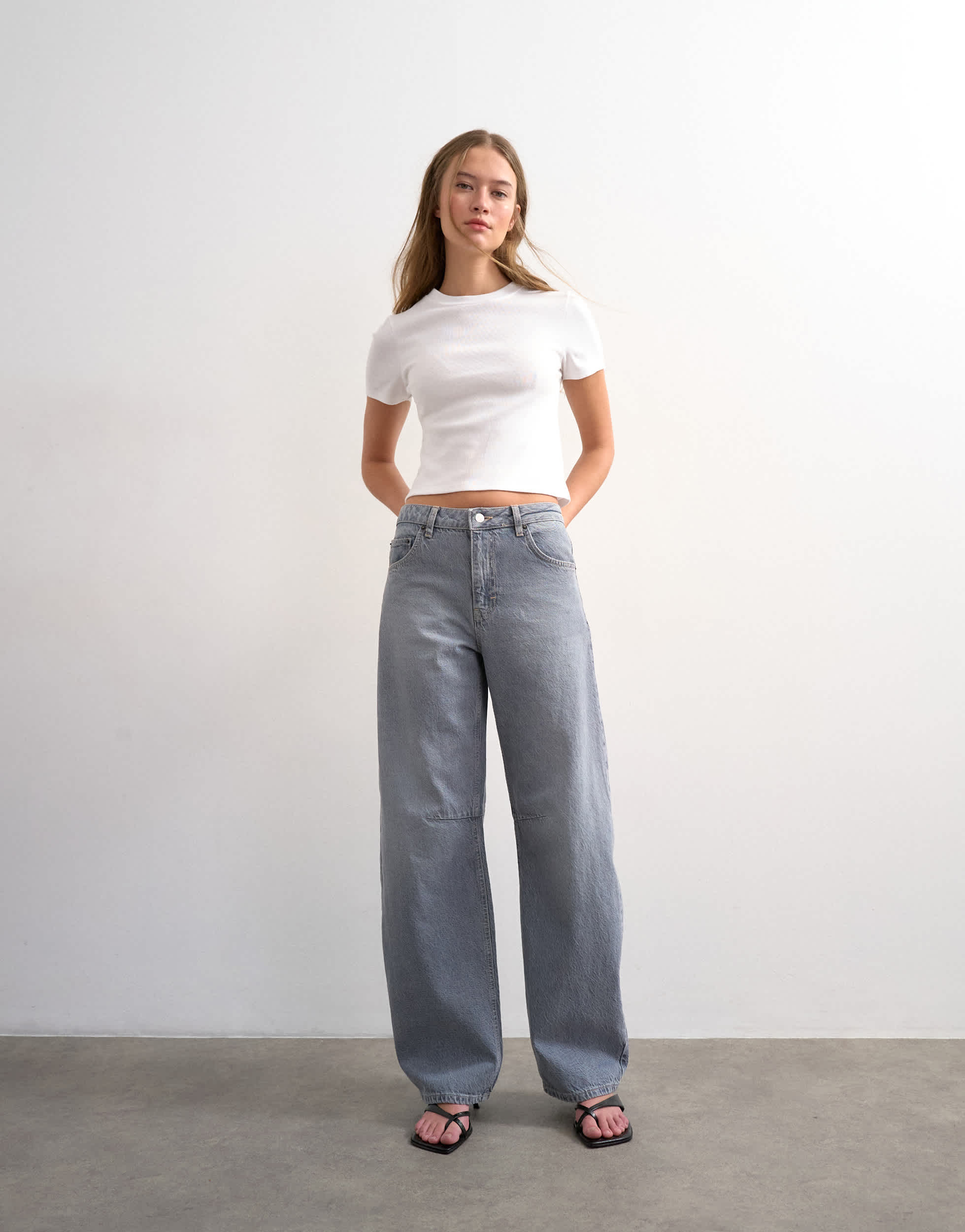 Topshop Barrel mid rise jean in pretty grey