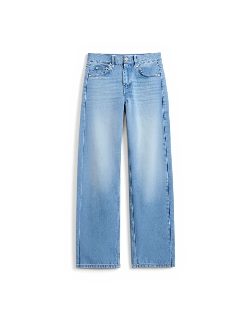 Topshop Cinch low rise relaxed jean in bleach 