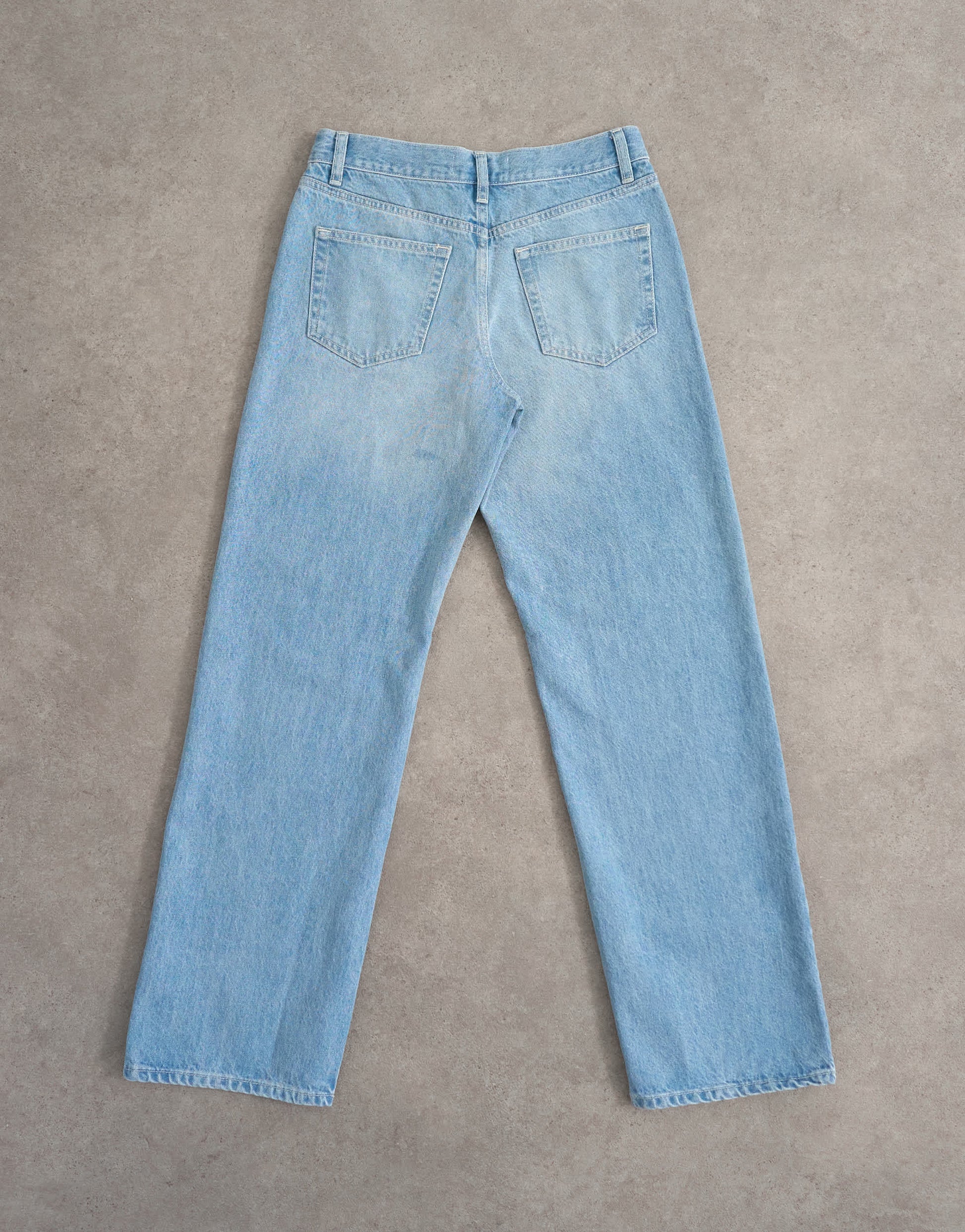 Topshop Ember low rise relaxed straight jean in bleach