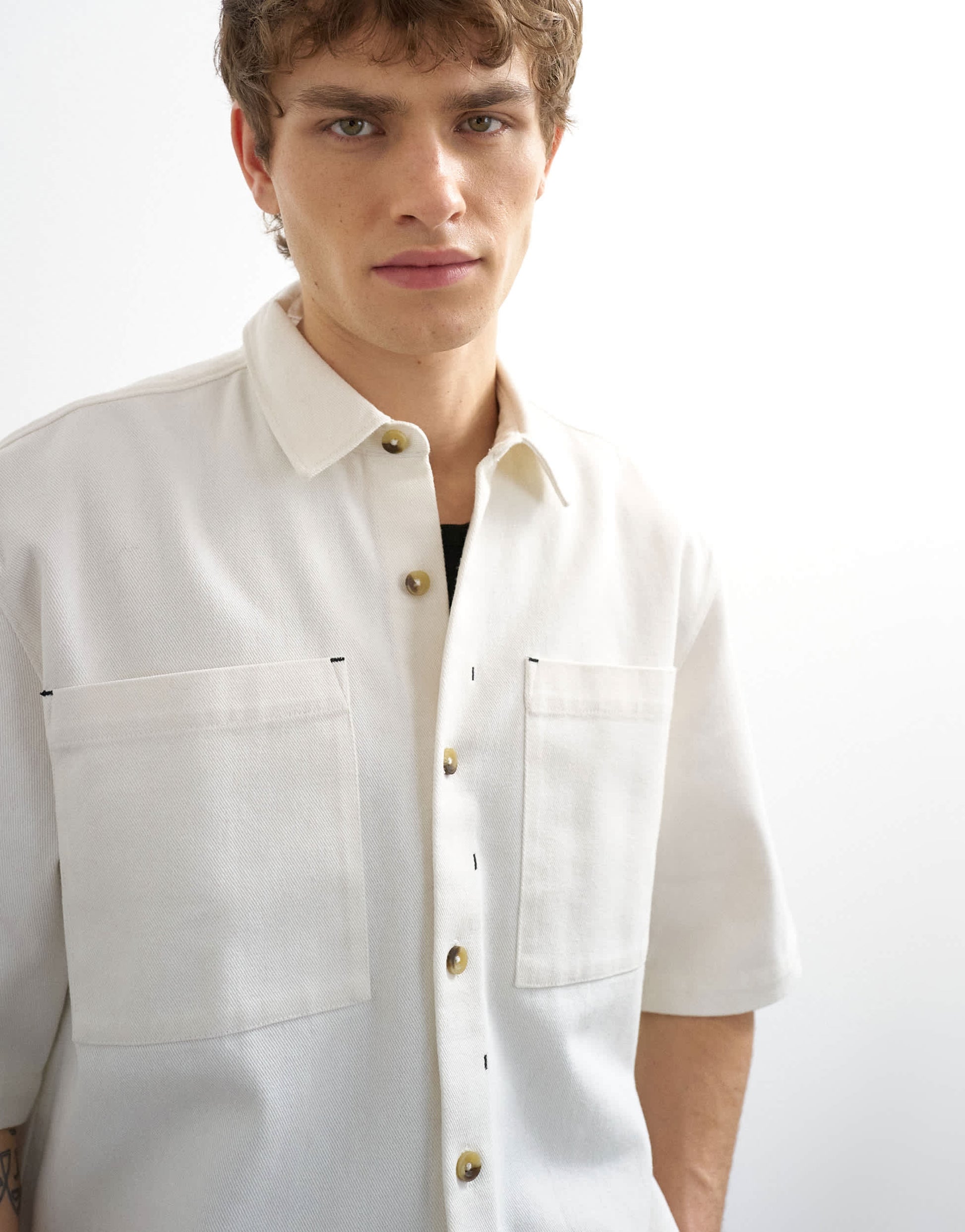 Topman relaxed fit short sleeve twill crop overshirt in contrast ecru