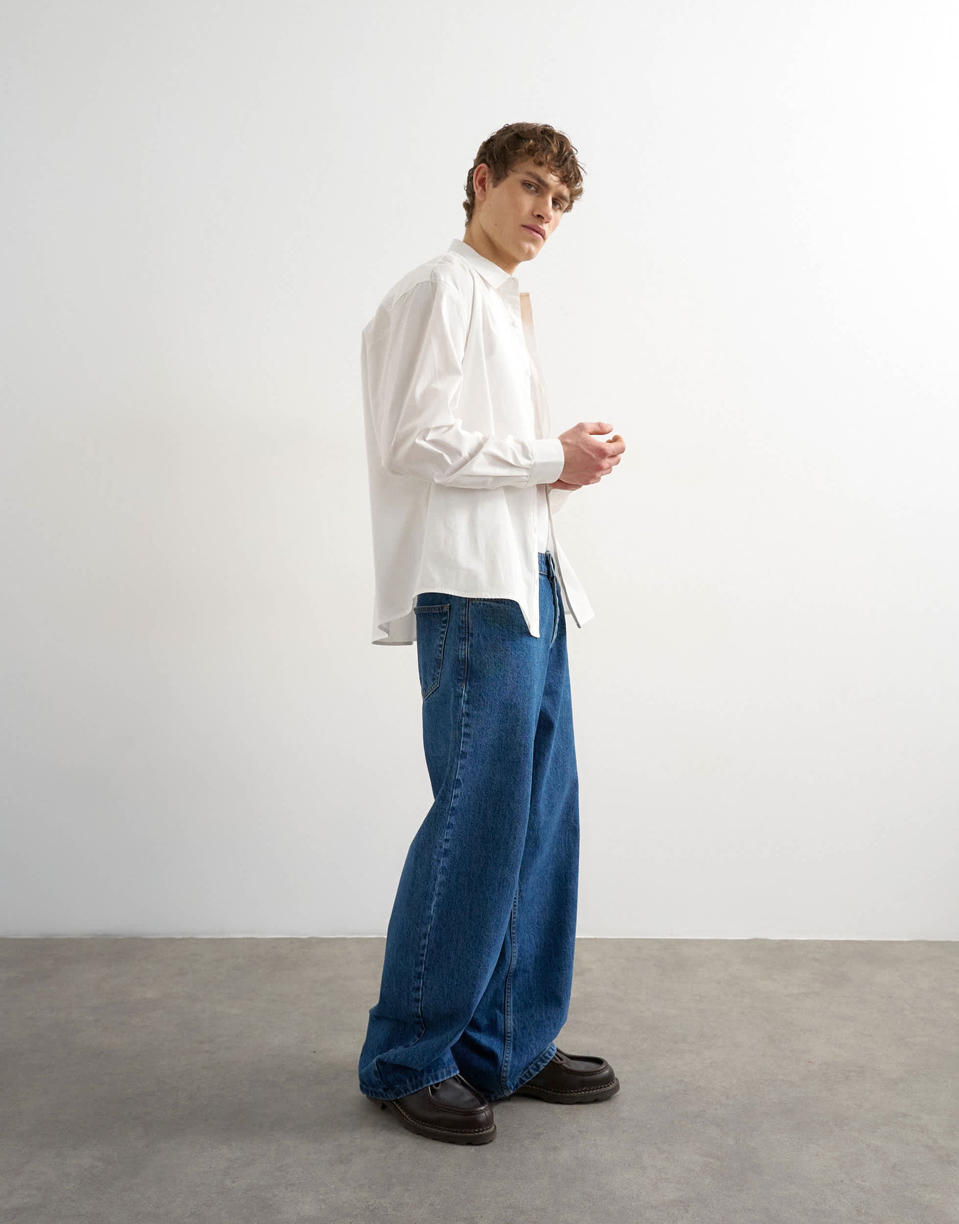 Topman relaxed fit poplin shirt in white