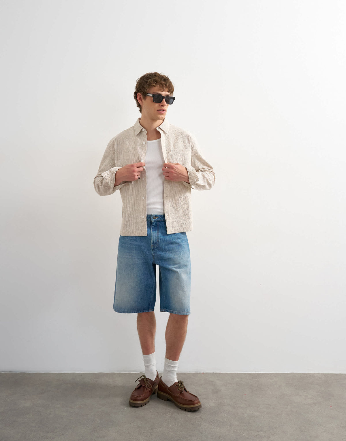 Topman relaxed fit crop seersucker shirt in stone