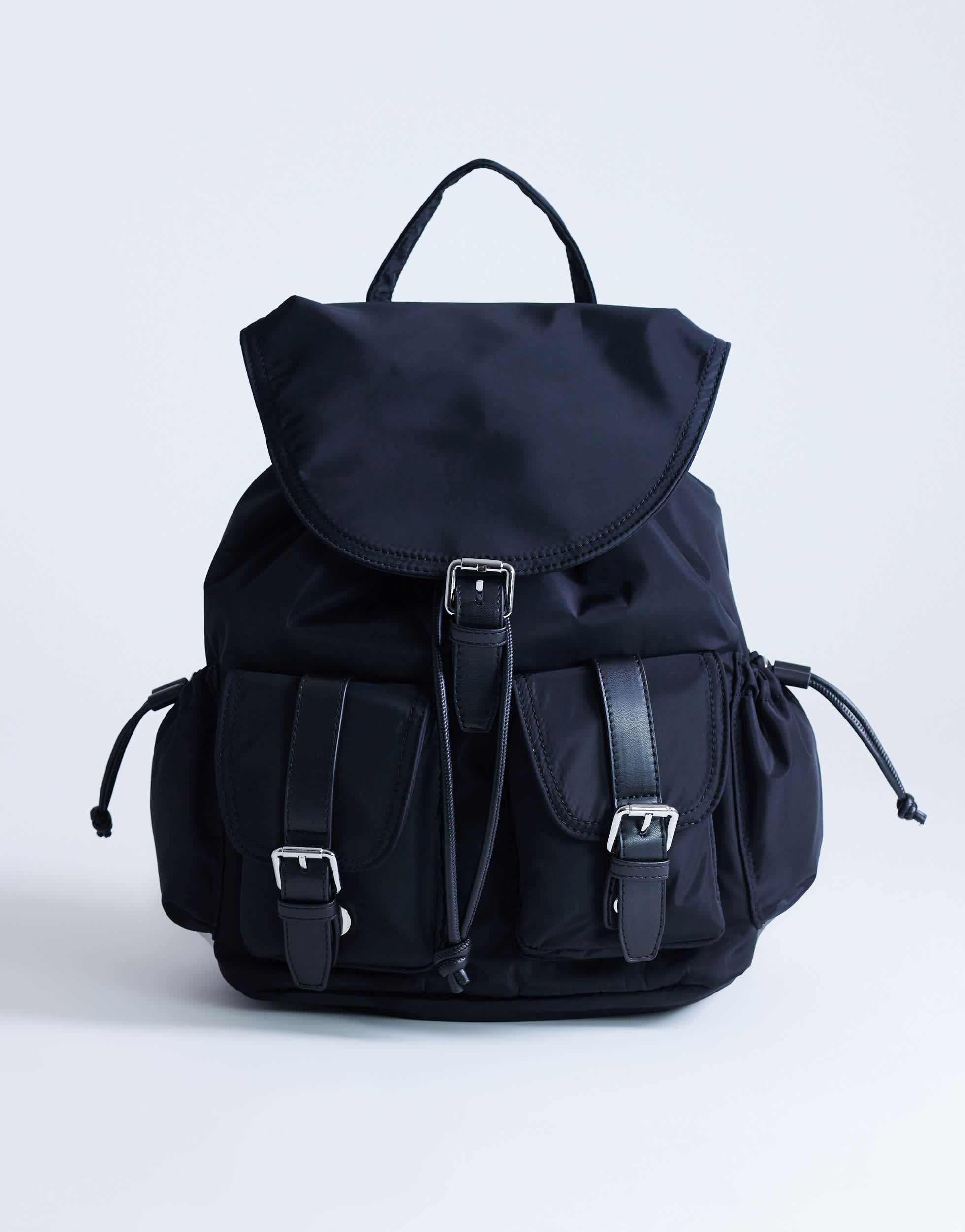 Topshop Bradley Rucksack aus Nylon und PU mit Taschen in Schwarz