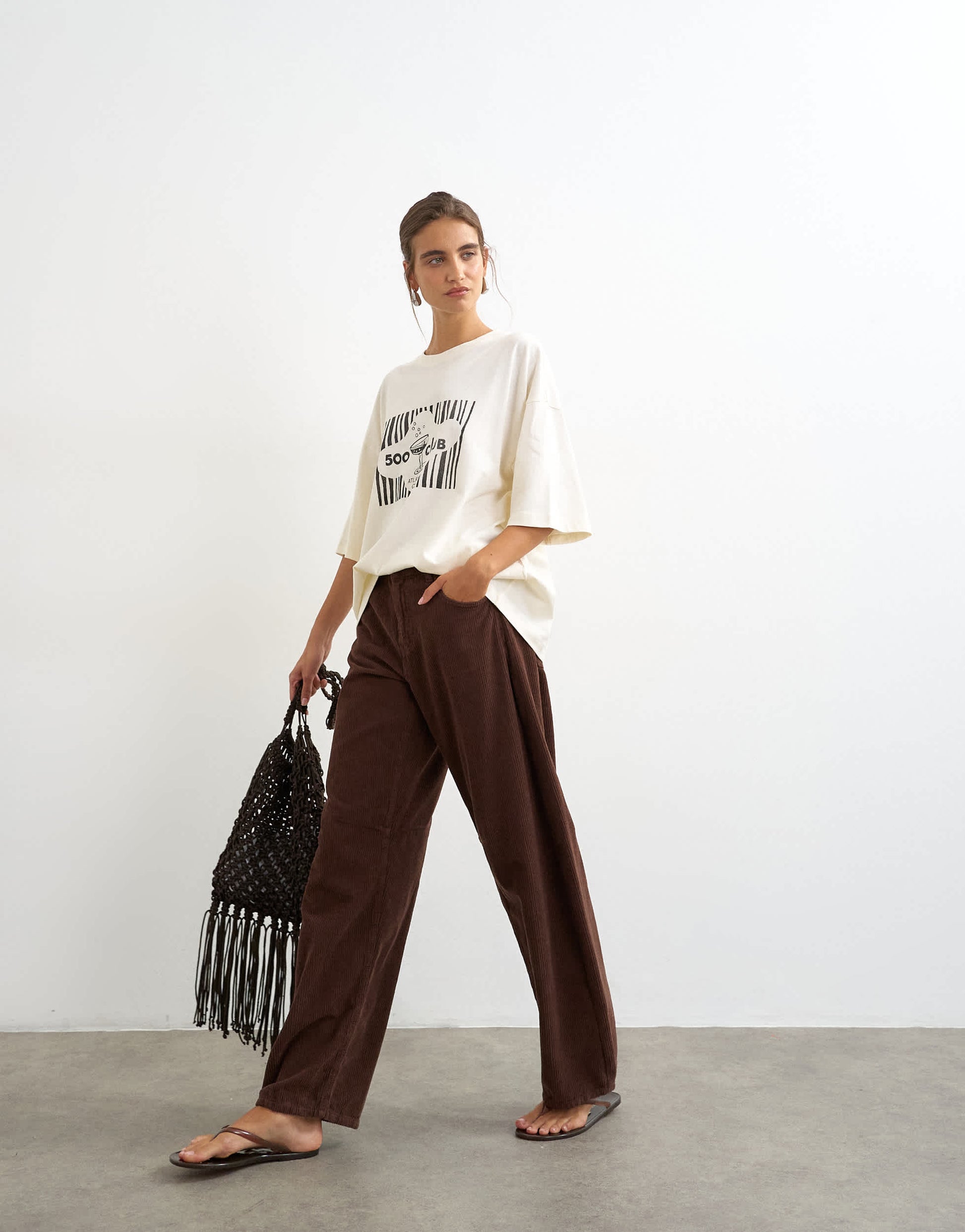 Topshop Barrel mid rise jean in chocolate cord