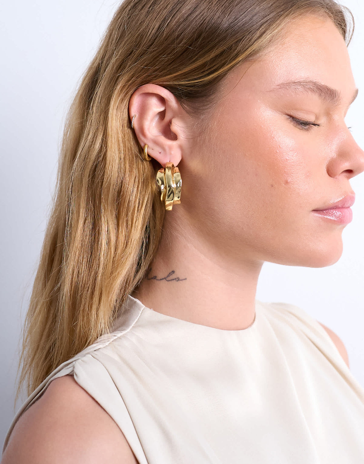 Topshop Emily chunky hoop earring in gold