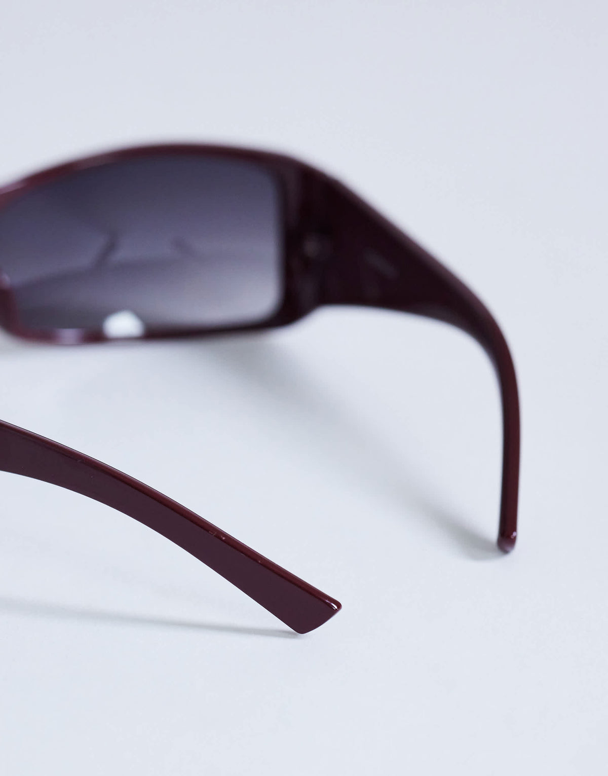 Topshop Ibiza wrapround rectangle sunglasses in burgundy
