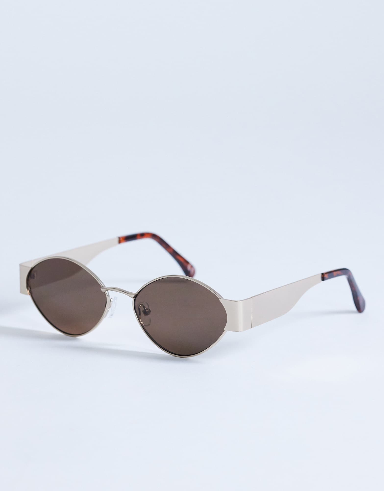 Topshop Cyprus metal frame sunglasses in gold