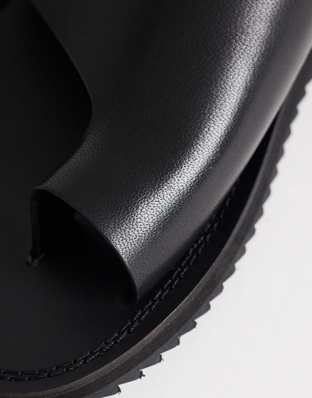 Topshop Ella leather toe loop sandal in black