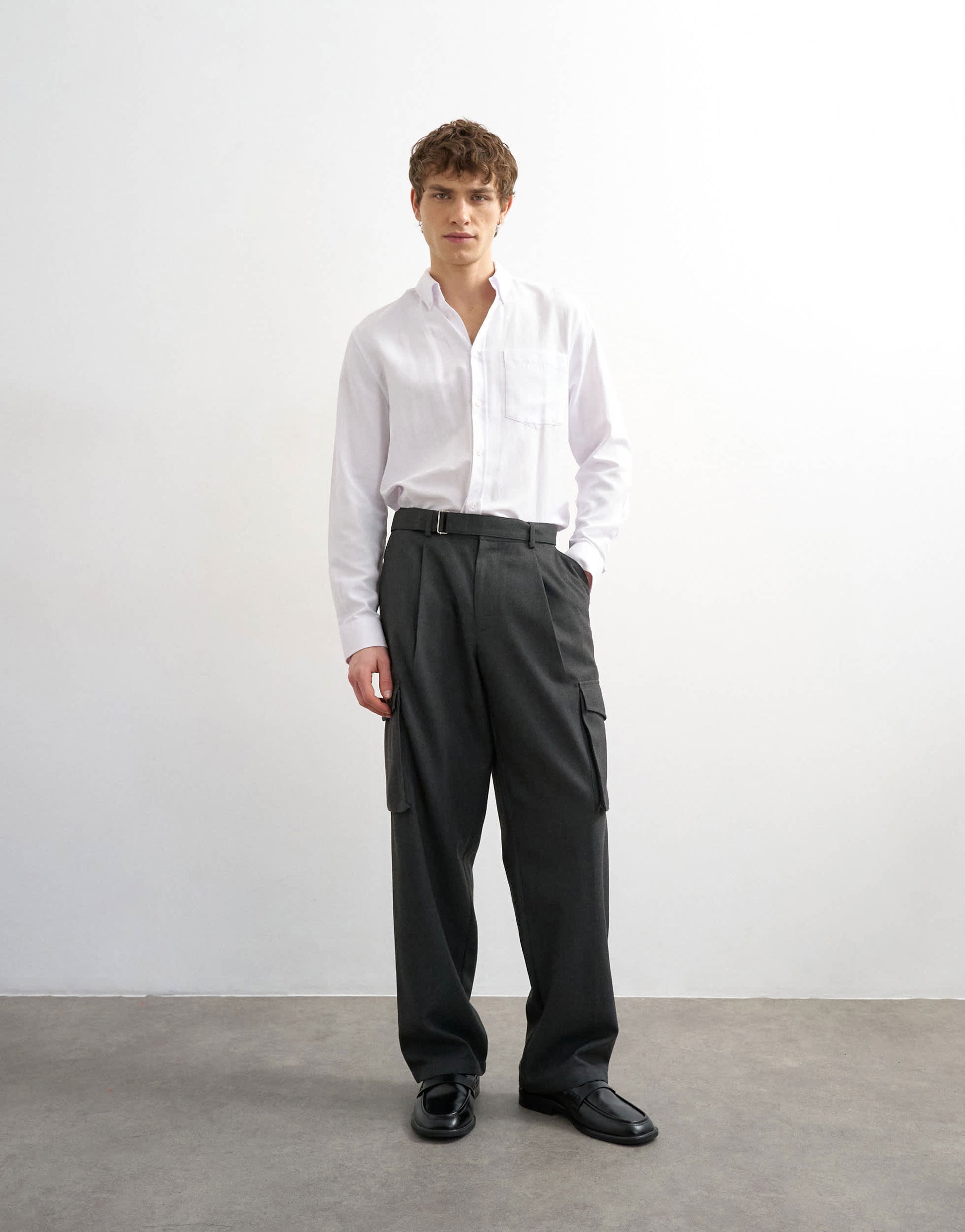 Topman wide leg belted smart trouser with side pockets in charcoal