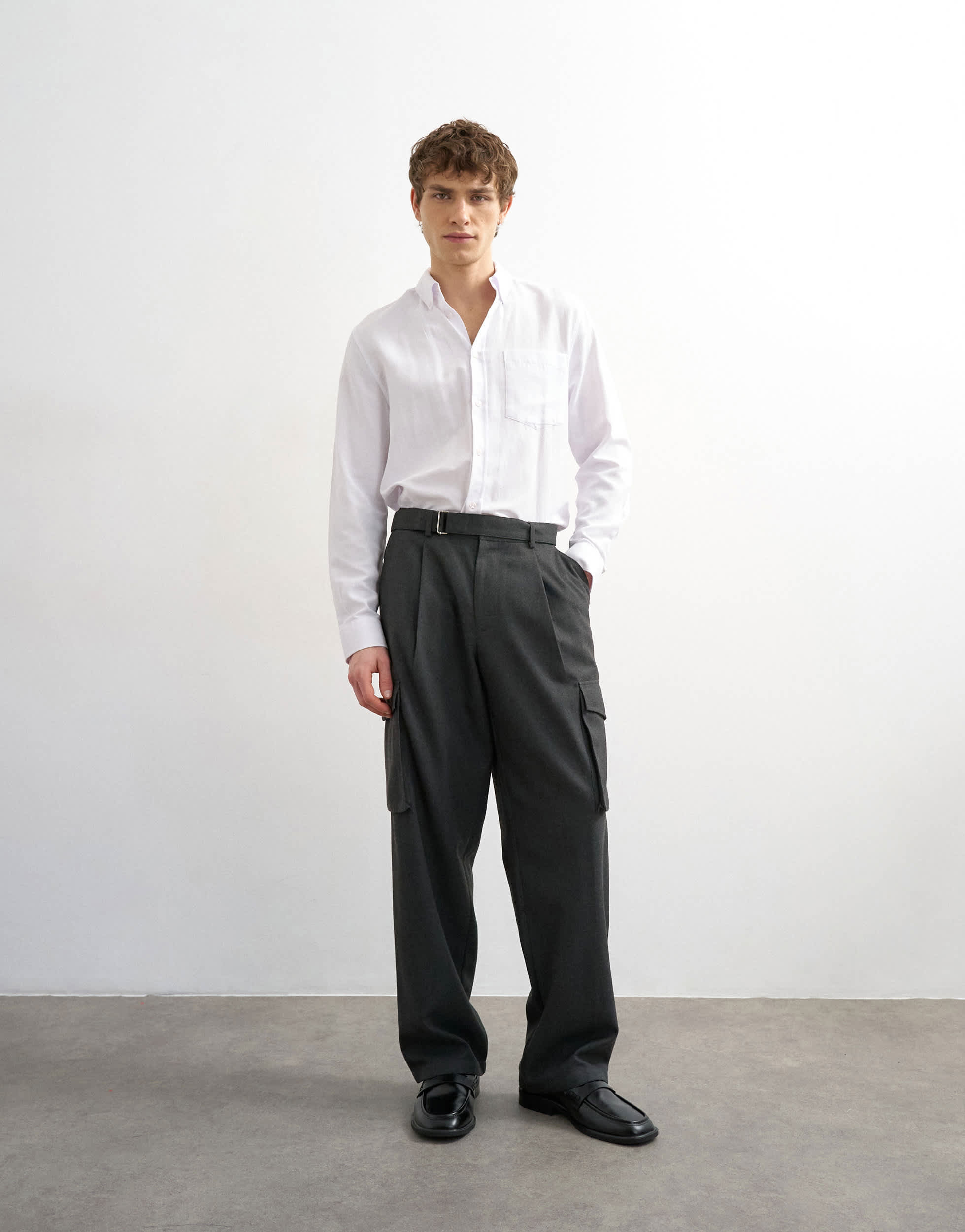 Topman wide leg belted smart trouser with side pockets in charcoal