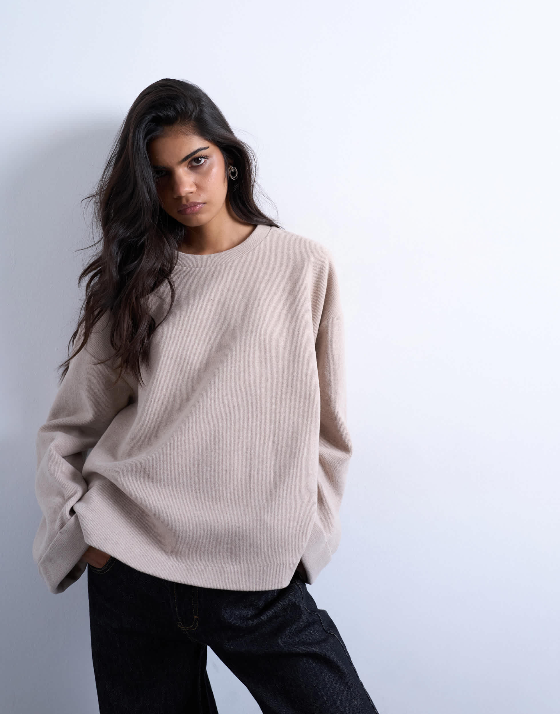 Topshop Soft-Touch-Skater-T-Shirt mit weiten Ärmeln in Taupe