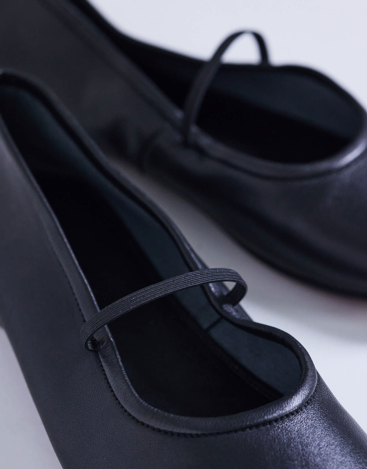 Topshop Bella leather round toe ballet flat in black