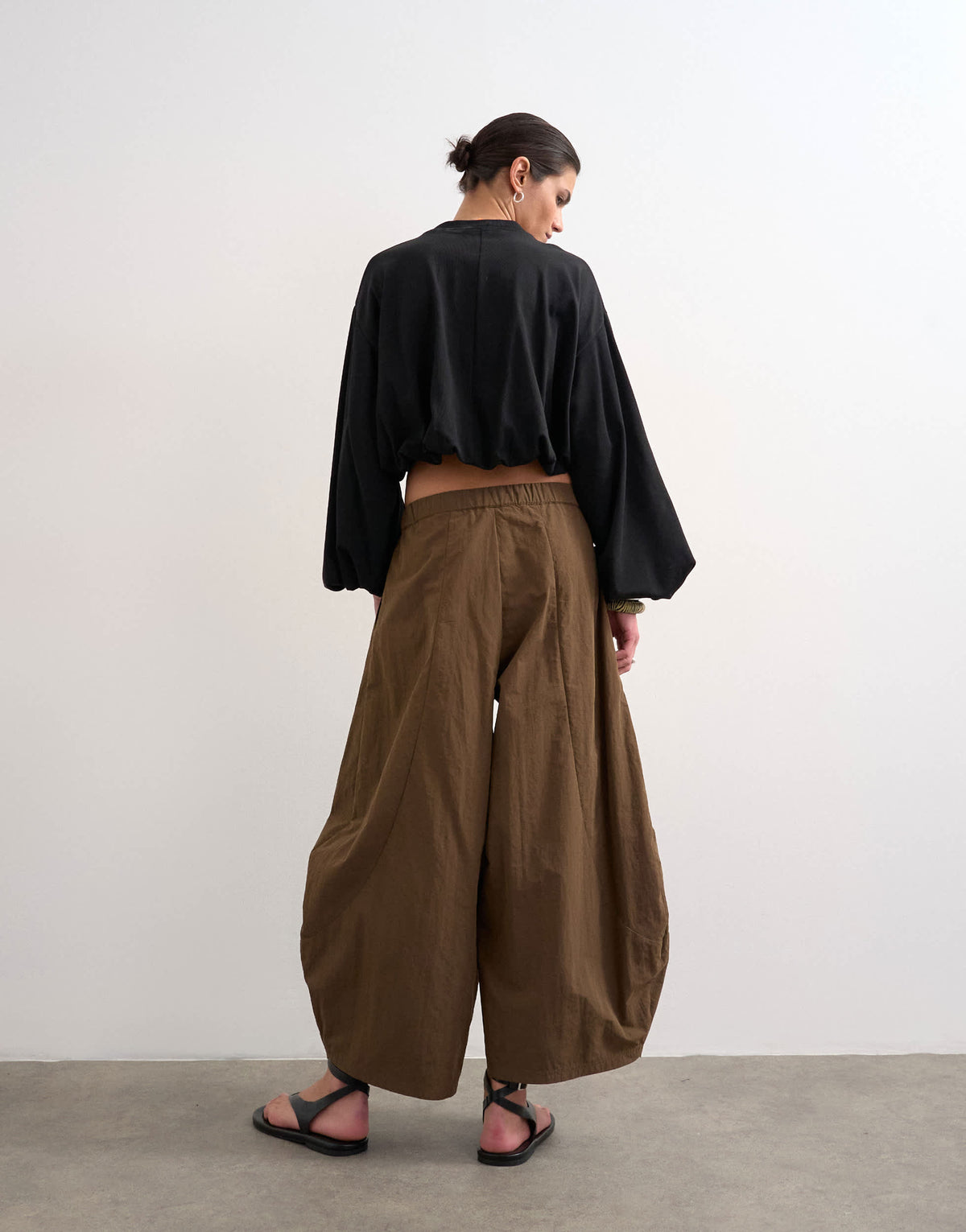Topshop techy oversized ovoid mid length trouser in chocolate