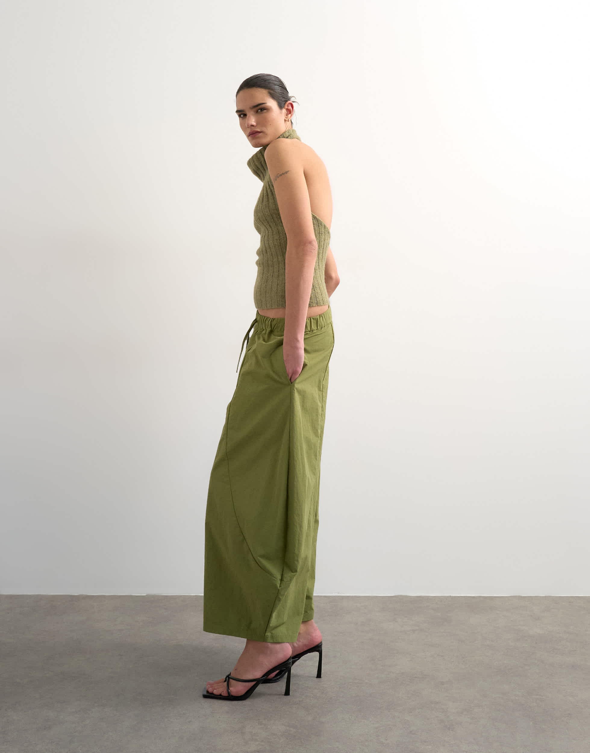 Topshop techy oversized ovoid mid length trouser in green