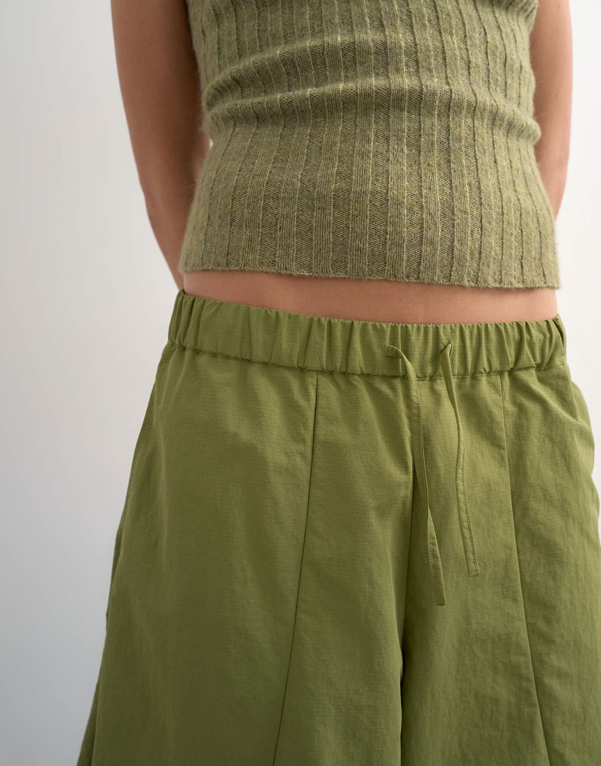 Topshop techy oversized ovoid mid length trouser in green