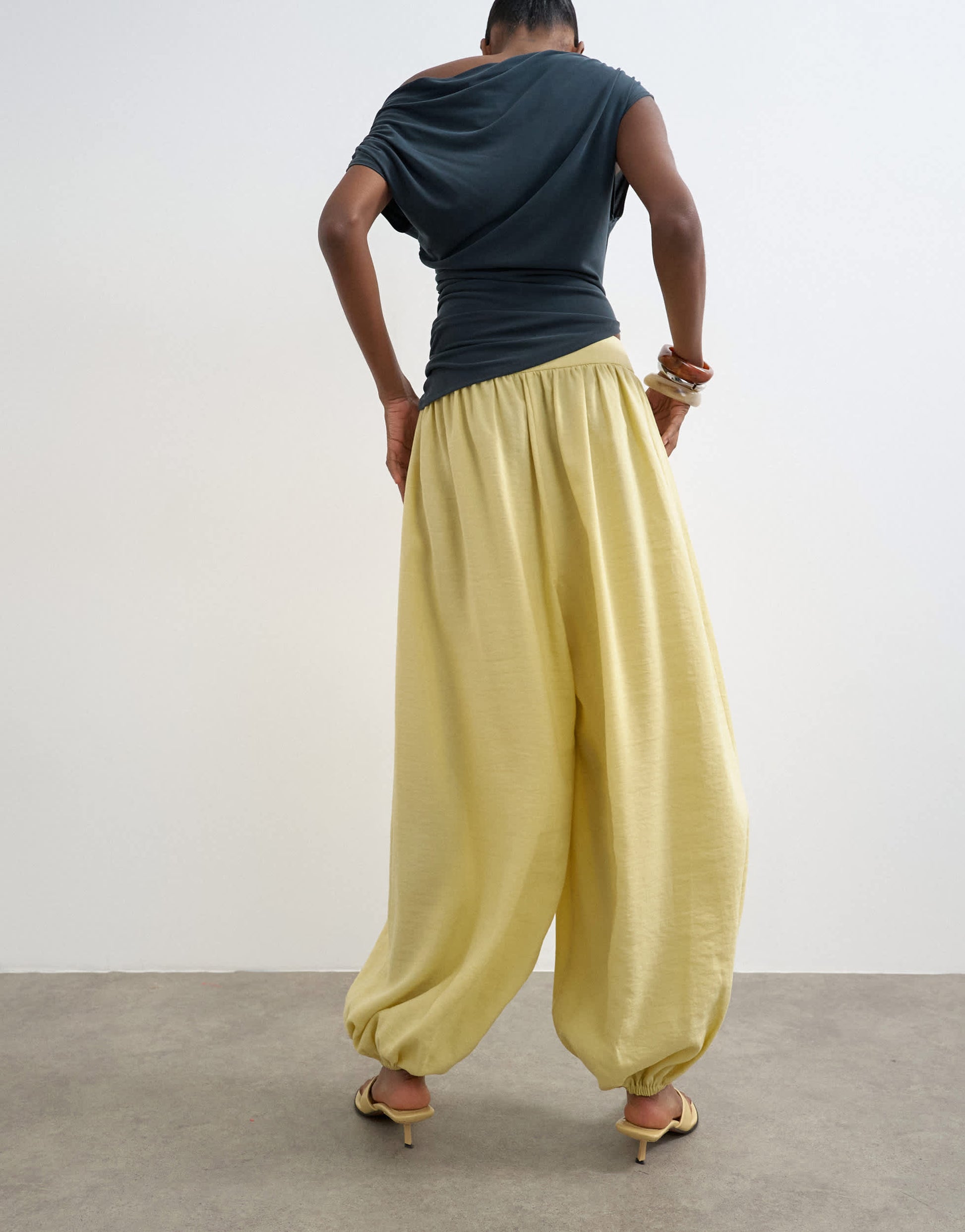 Topshop wide waistband balloon trouser in buttermilk