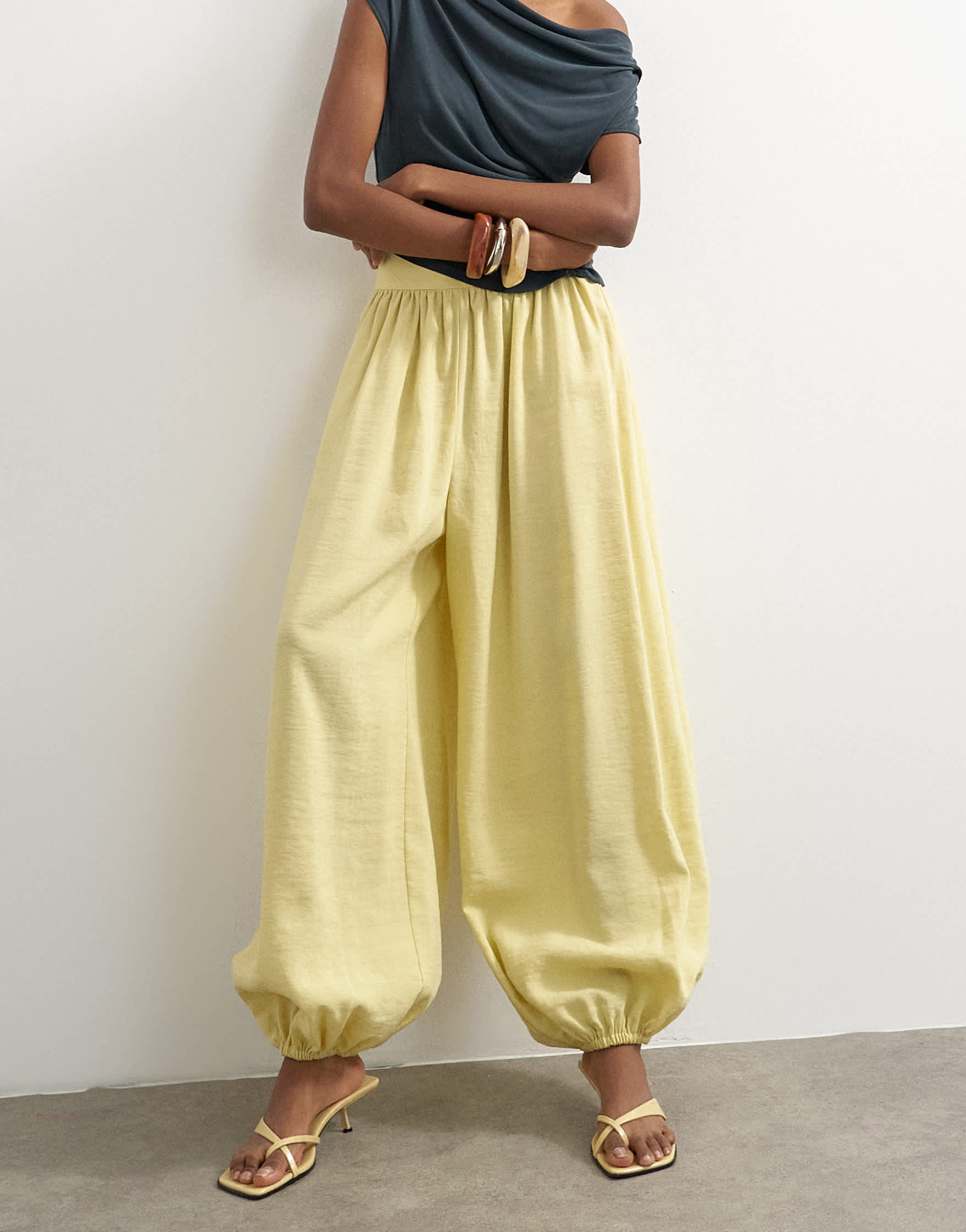 Topshop wide waistband balloon trouser in buttermilk
