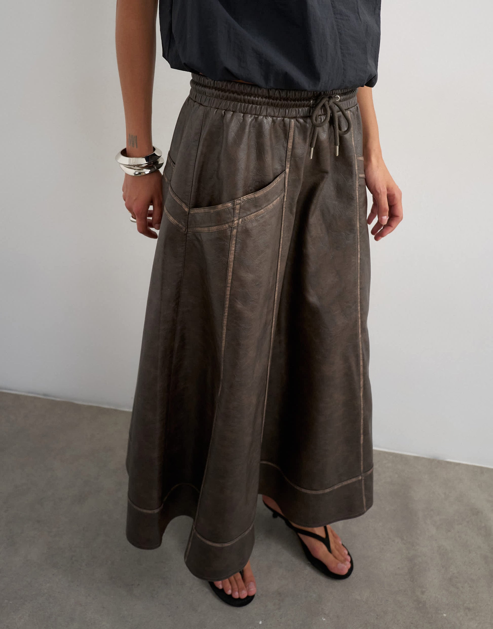 Topshop high shine leather look maxii skirt with side pockets in washed brown