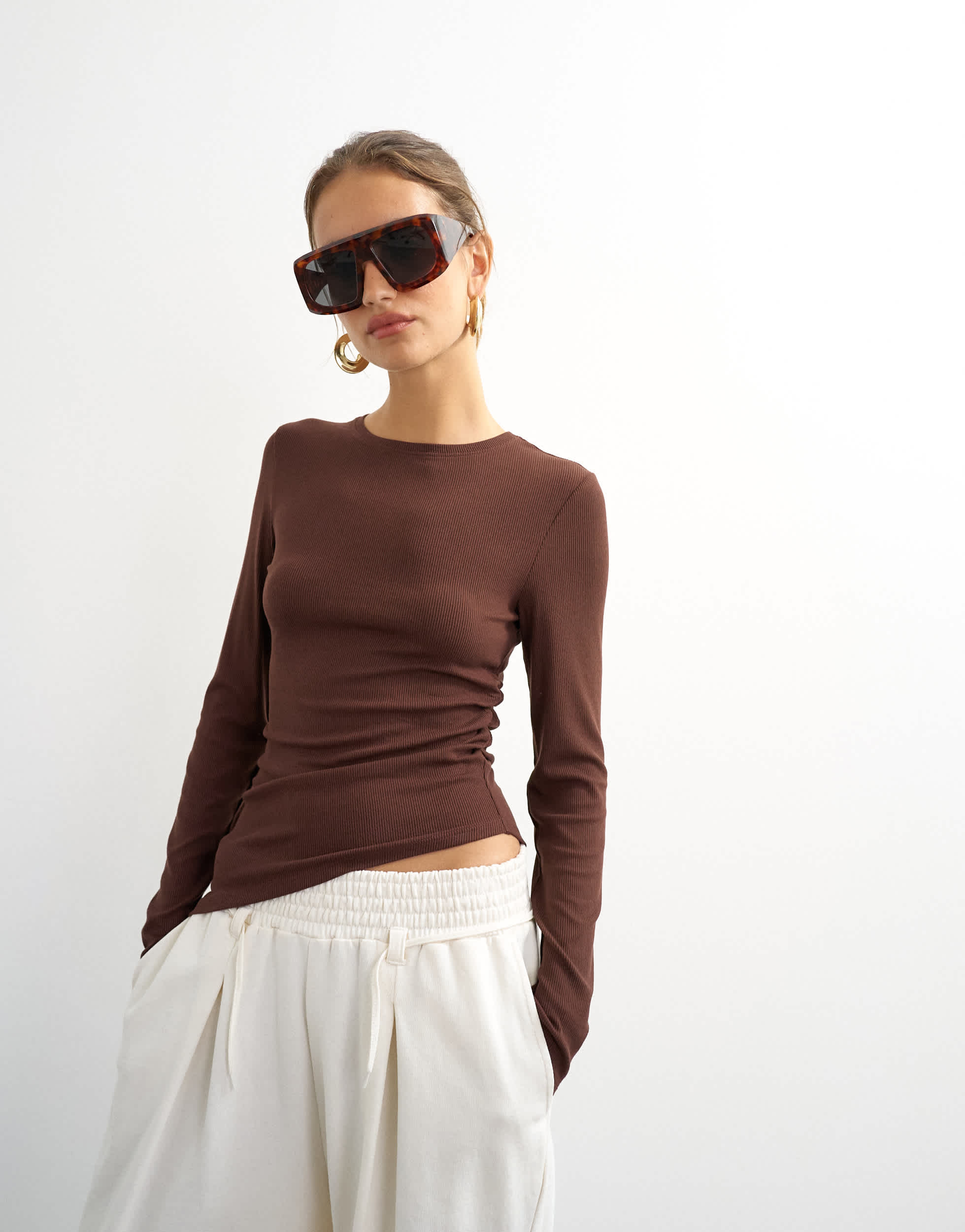 Topshop premium rib ruched asymmetric hem long sleeve top in chocolate