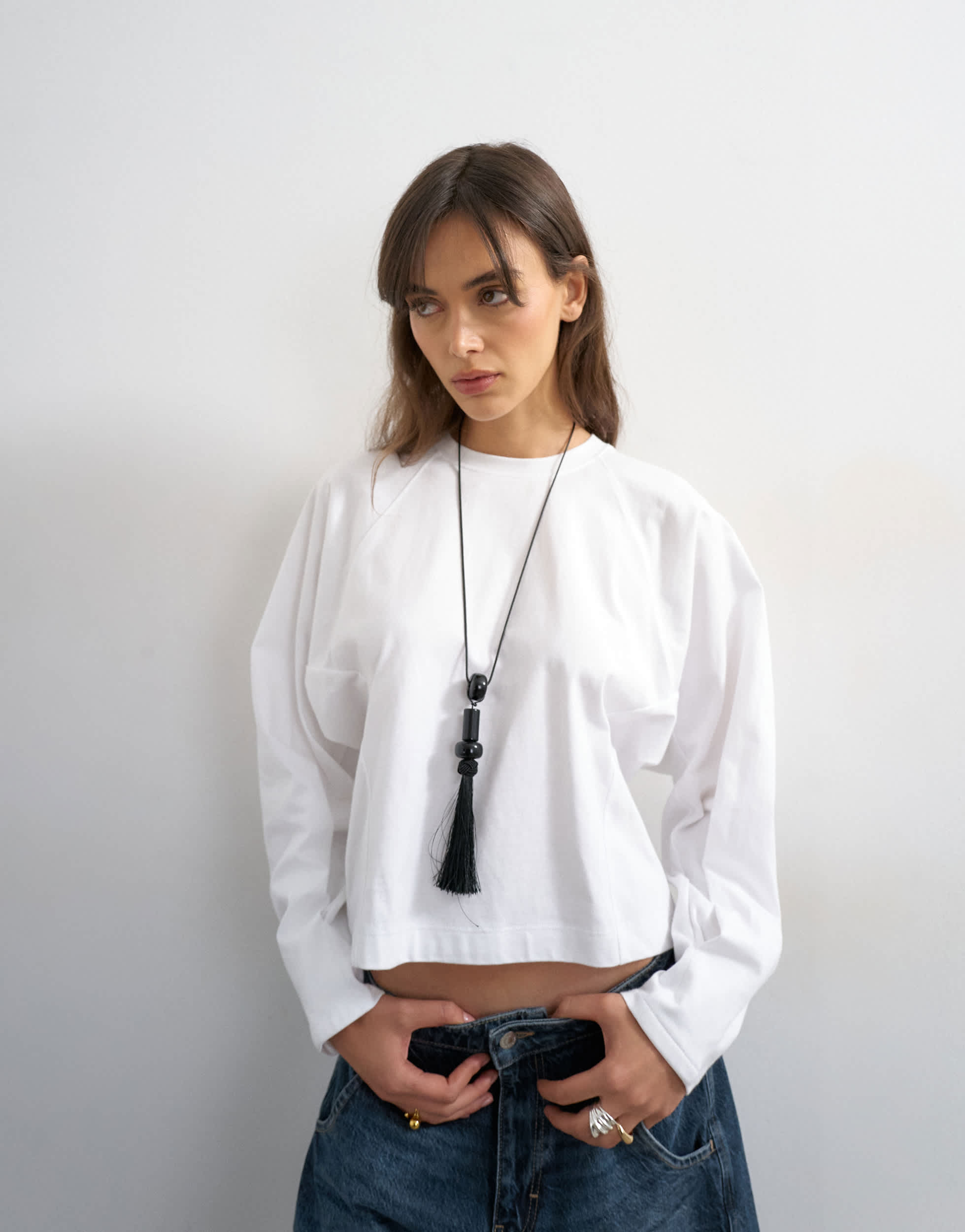 Topshop Raglan-Oberteil mit gerafften Ärmelbündchen und langen Ärmeln in Elfenbein