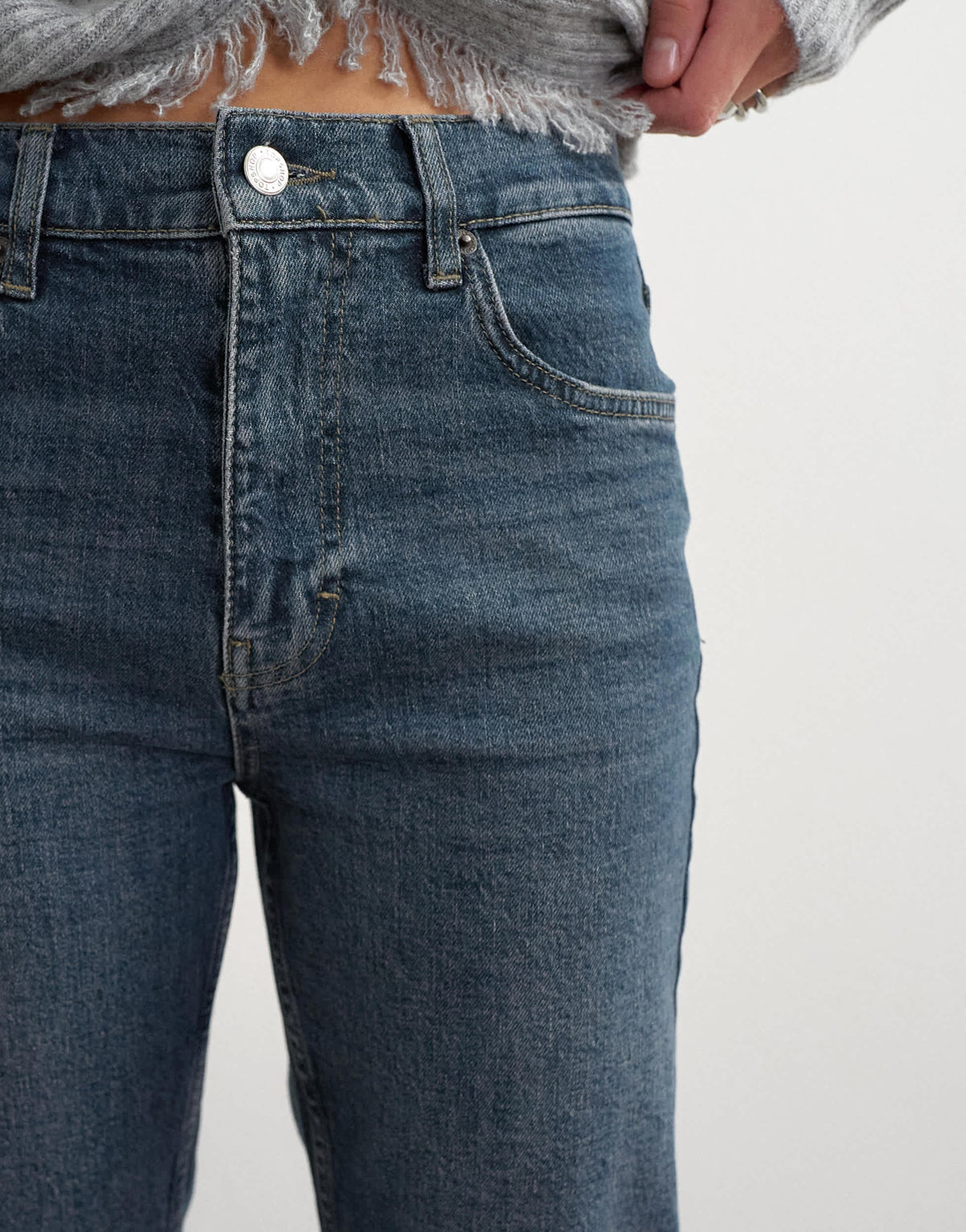 Topshop Orson comfort stretch straight leg ankle grazer jean in blue black