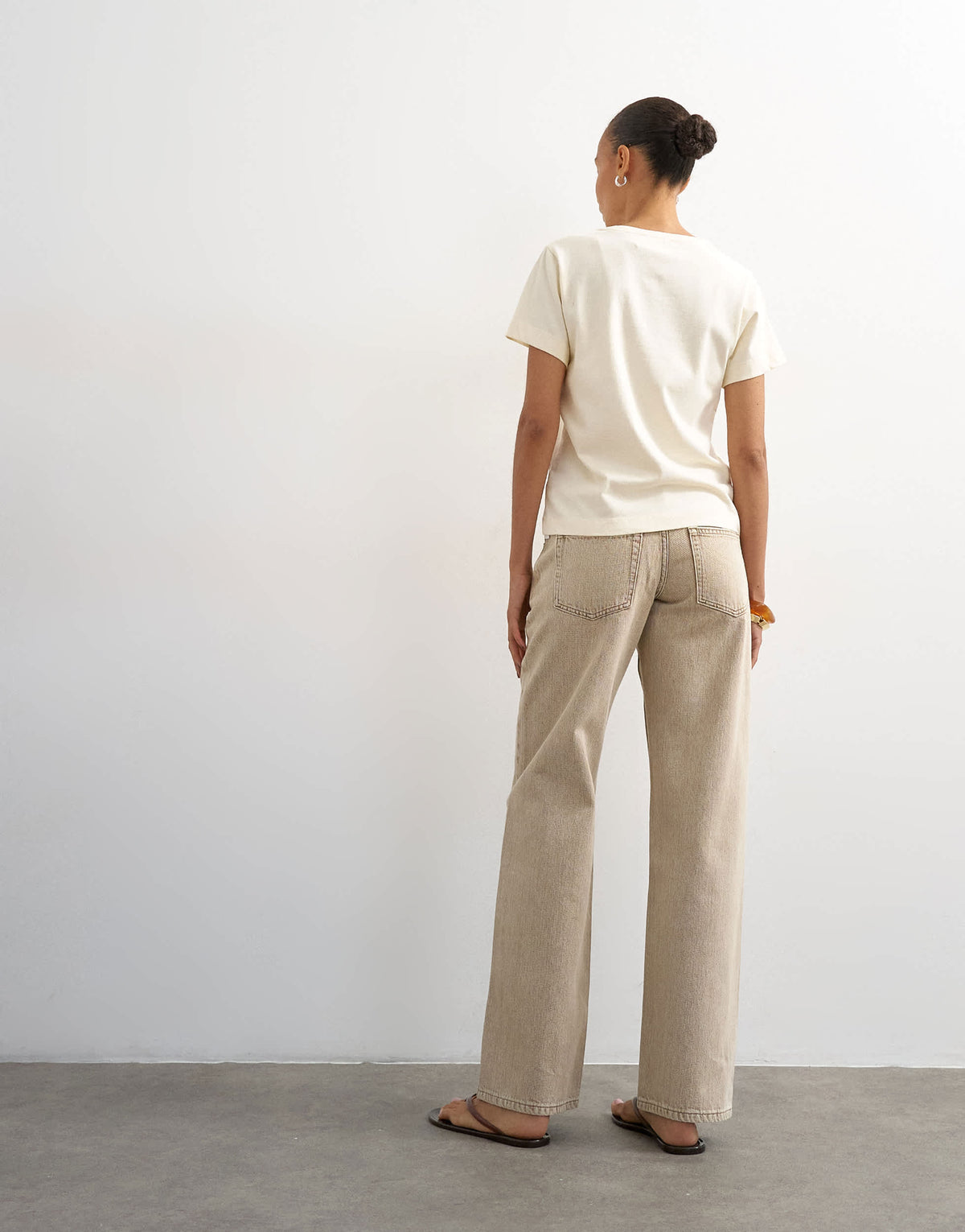 Topshop Ember low rise relaxed straight leg jean in beige