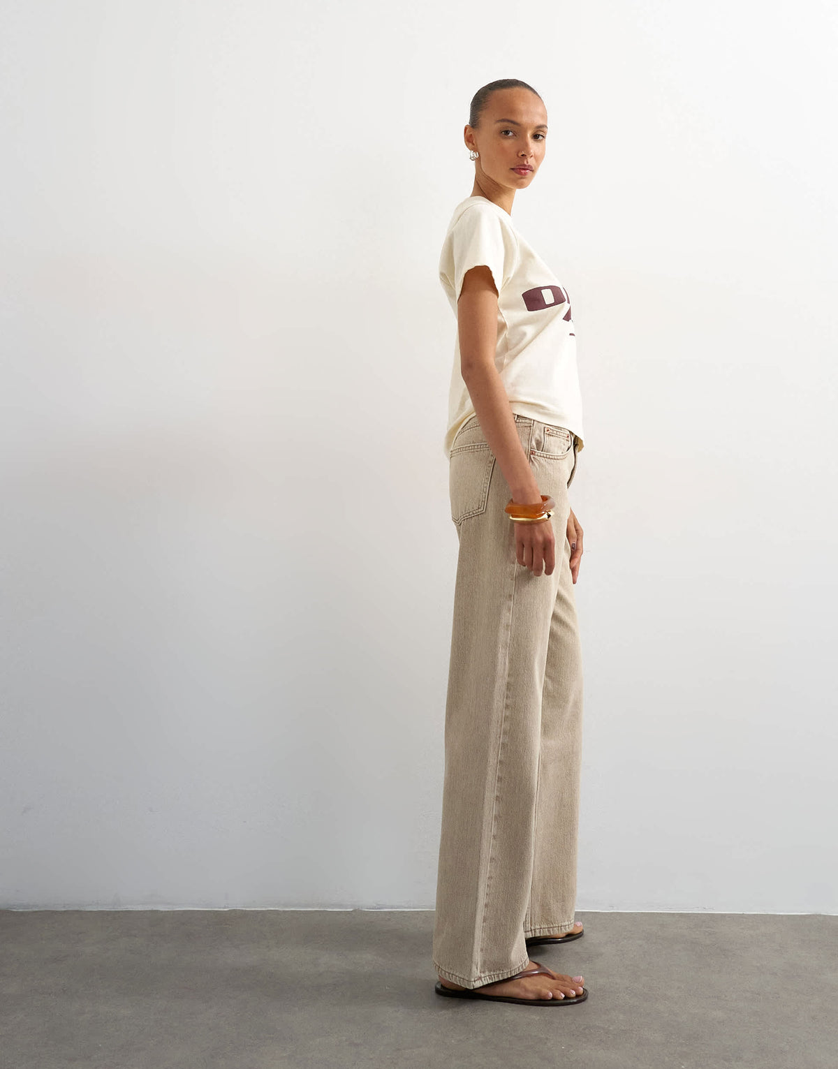 Topshop Ember low rise relaxed straight leg jean in beige