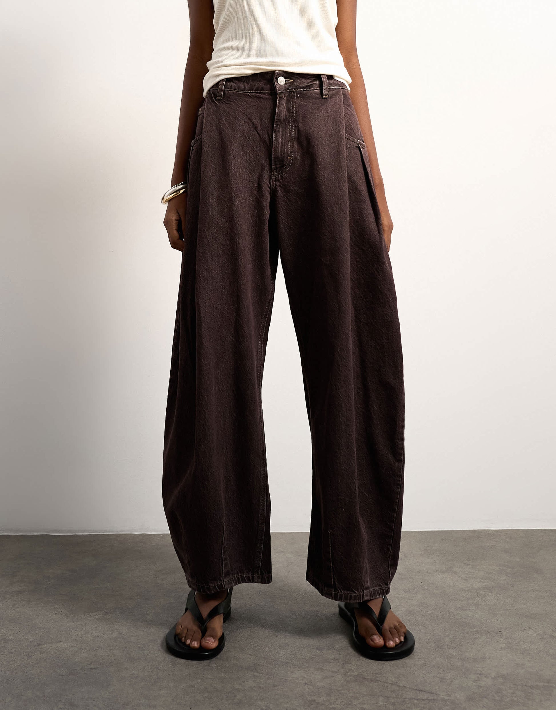 Topshop Cocoon mid rise barrel jean in chocolate