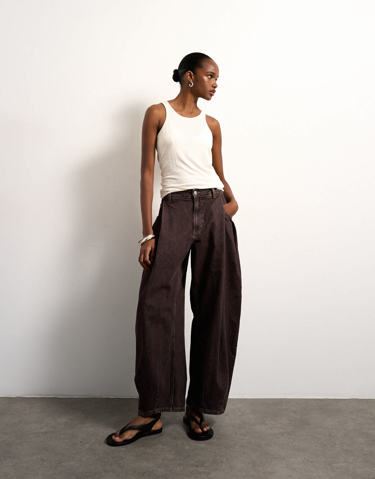 Topshop Cocoon mid rise barrel jean in chocolate
