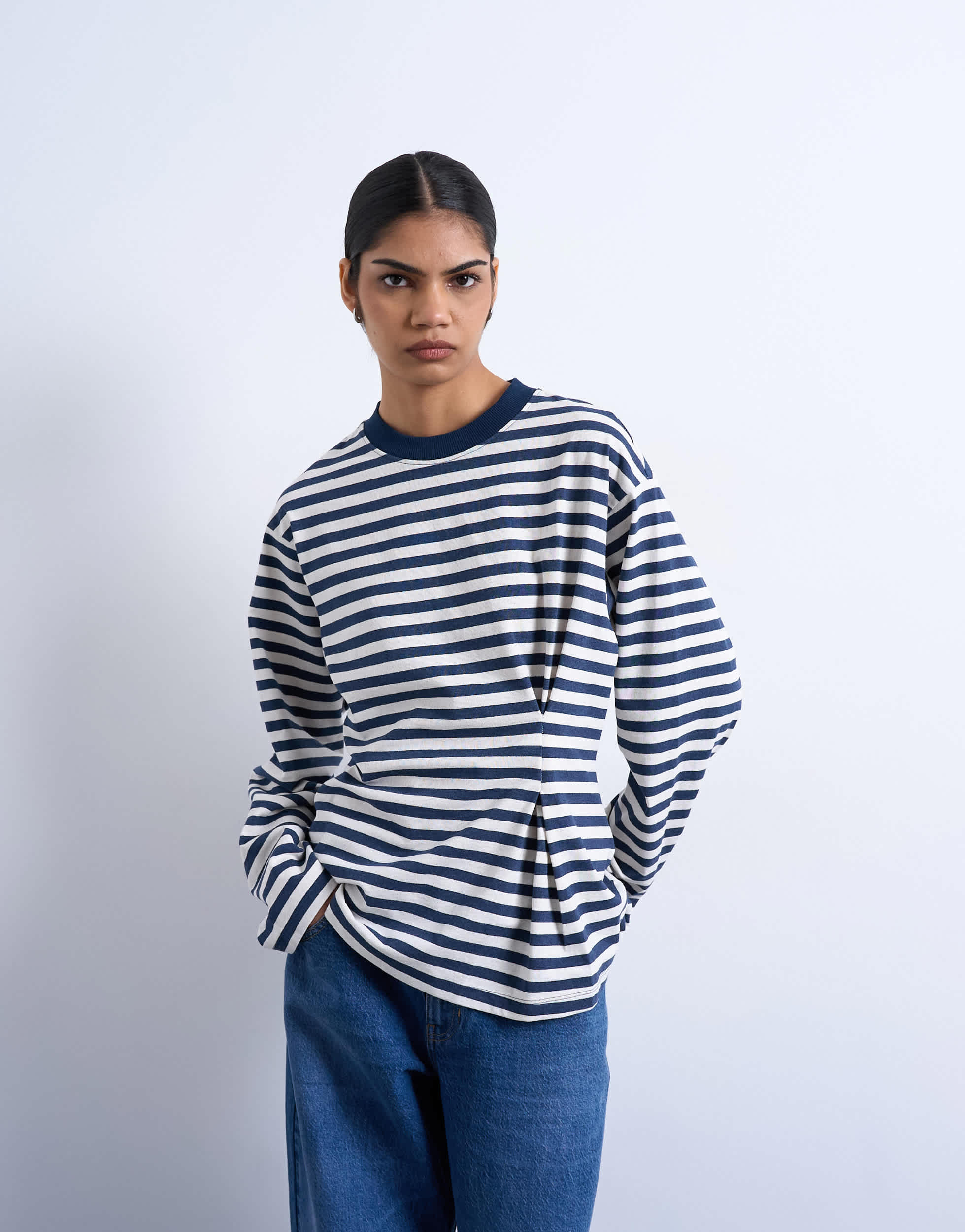 Topshop gestreiftes T-Shirt mit Taillenbund in Blau und Weiß