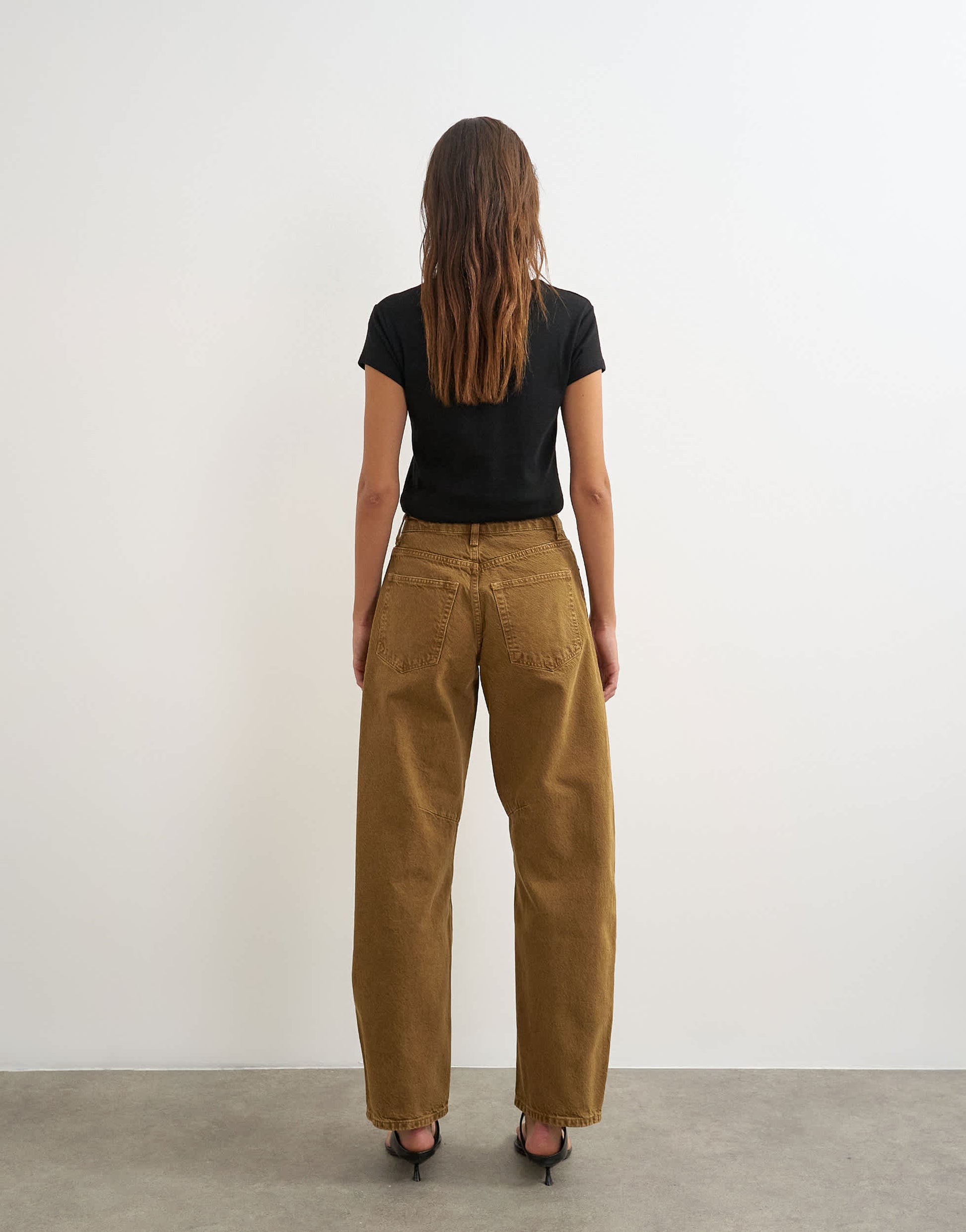 Topshop Barrel mid rise jean in cumin