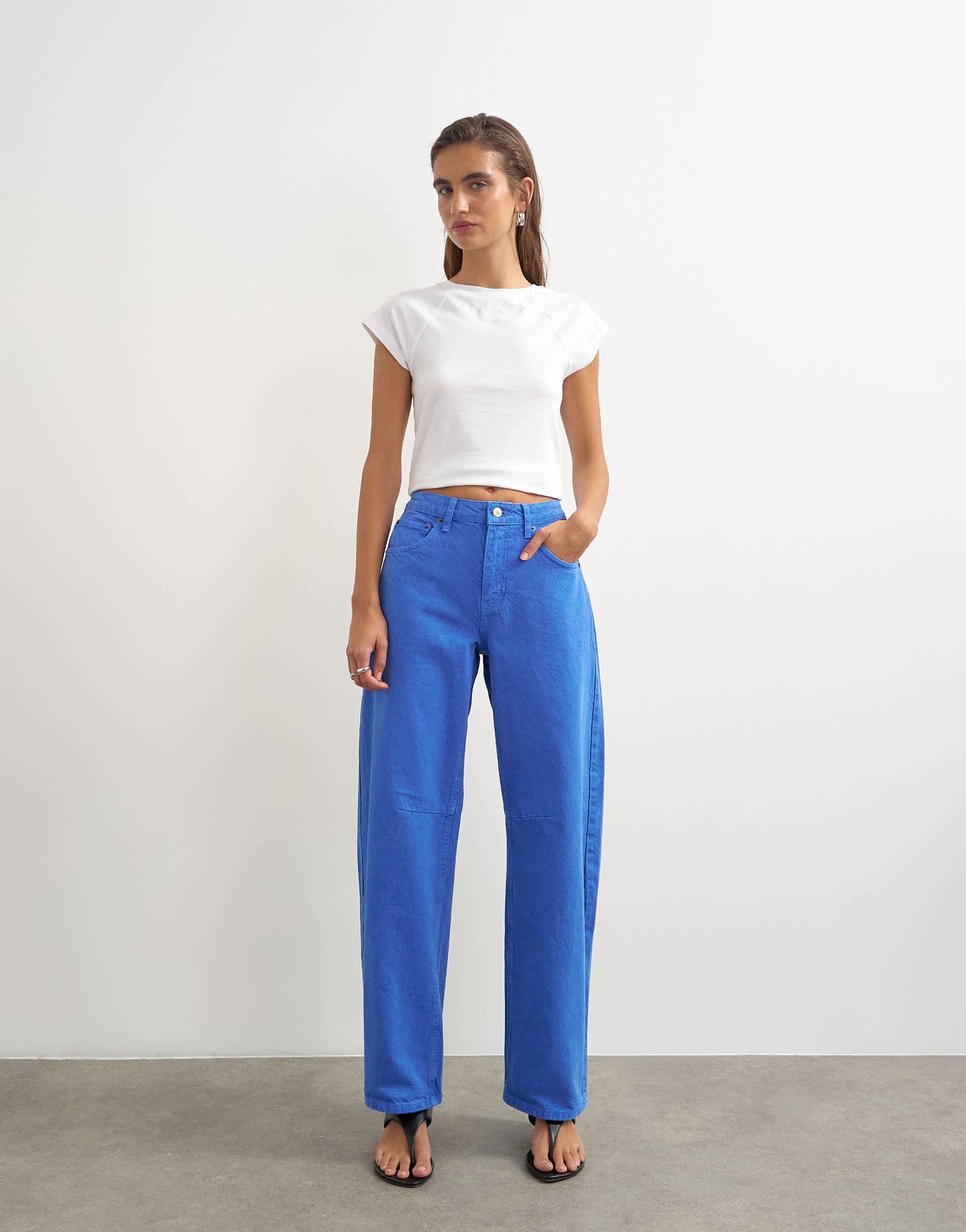 Topshop Barrel mid rise jean in strong blue