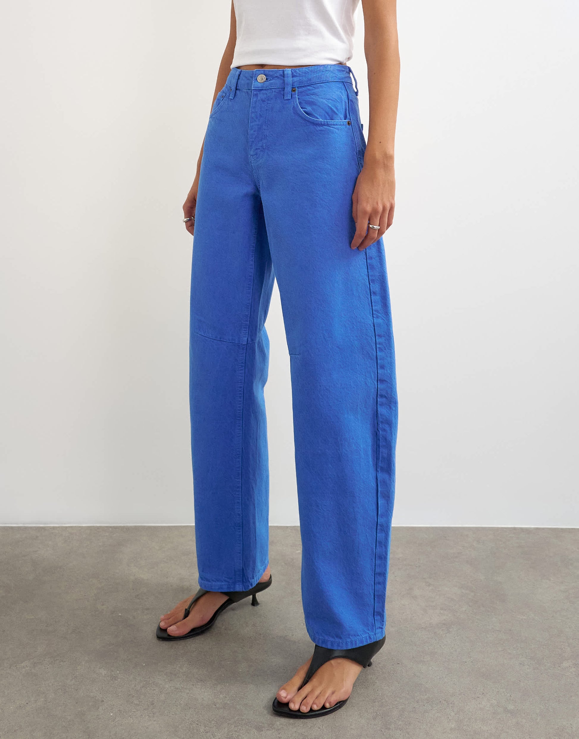 Topshop Barrel mid rise jean in strong blue
