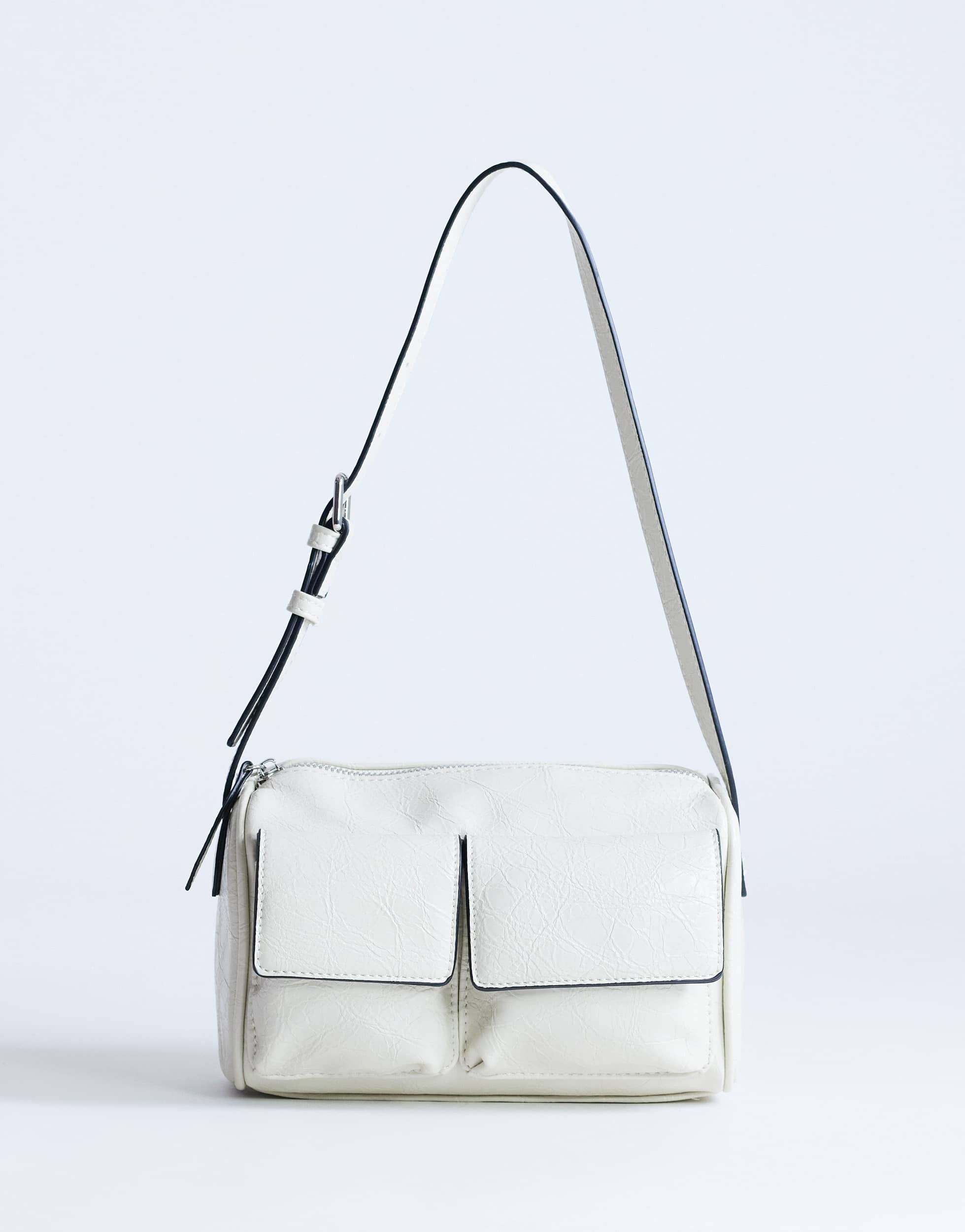 Topshop Safia Umhängetasche mit Vordertasche in Off-White