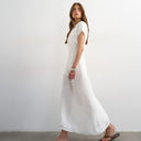 Robe longue Topshop froncée à taille blousante, épaules tombantes, coloris blanc