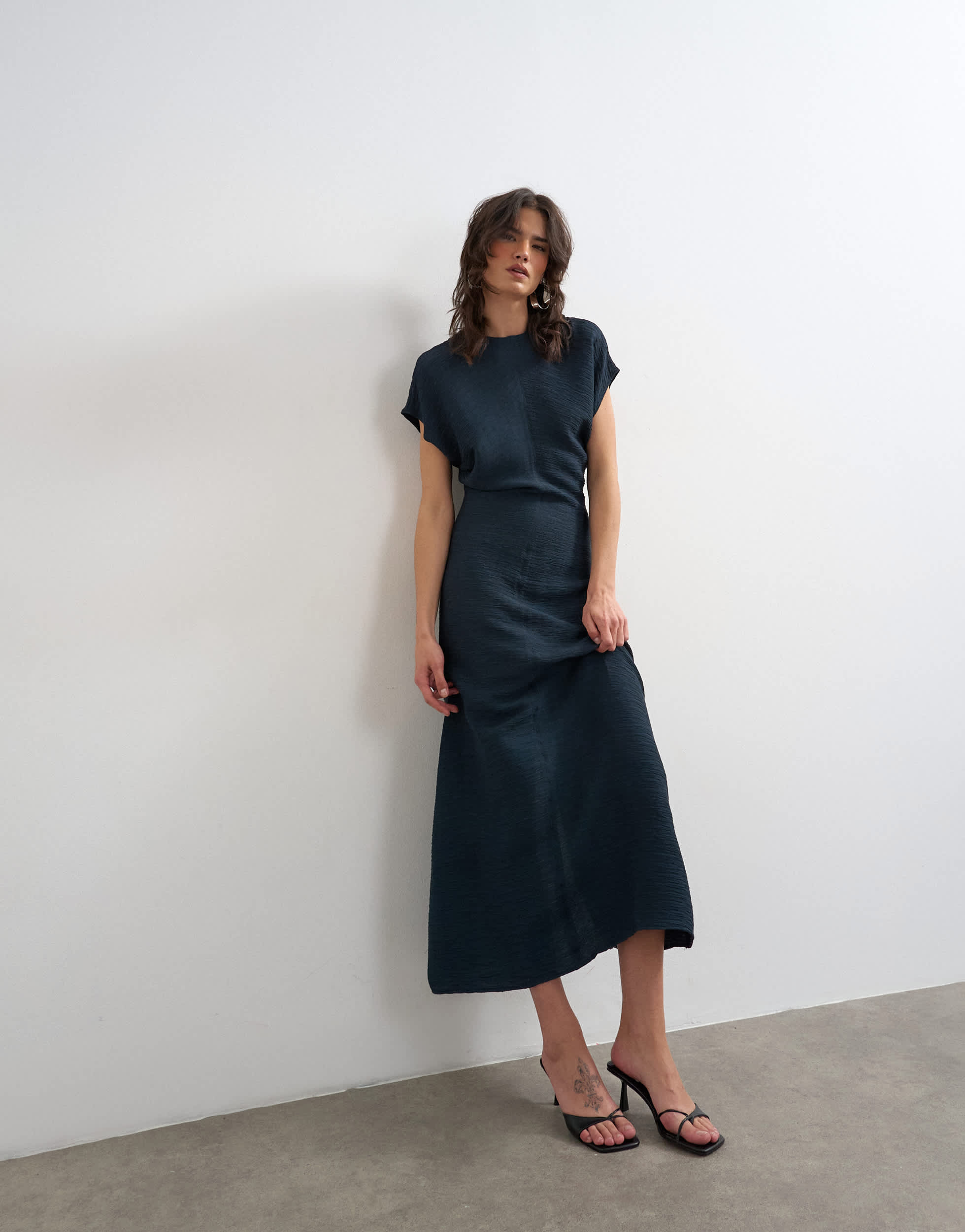 Topshop drop shoulder blouson waist crinkle maxi dress in navy