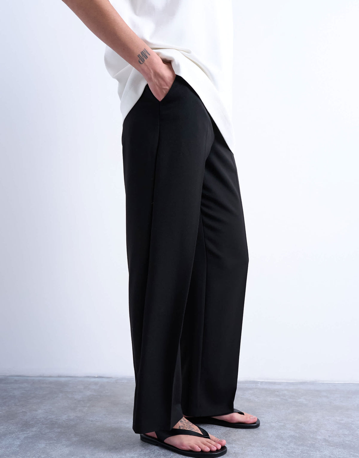 Topshop pleated straight leg trouser in black 