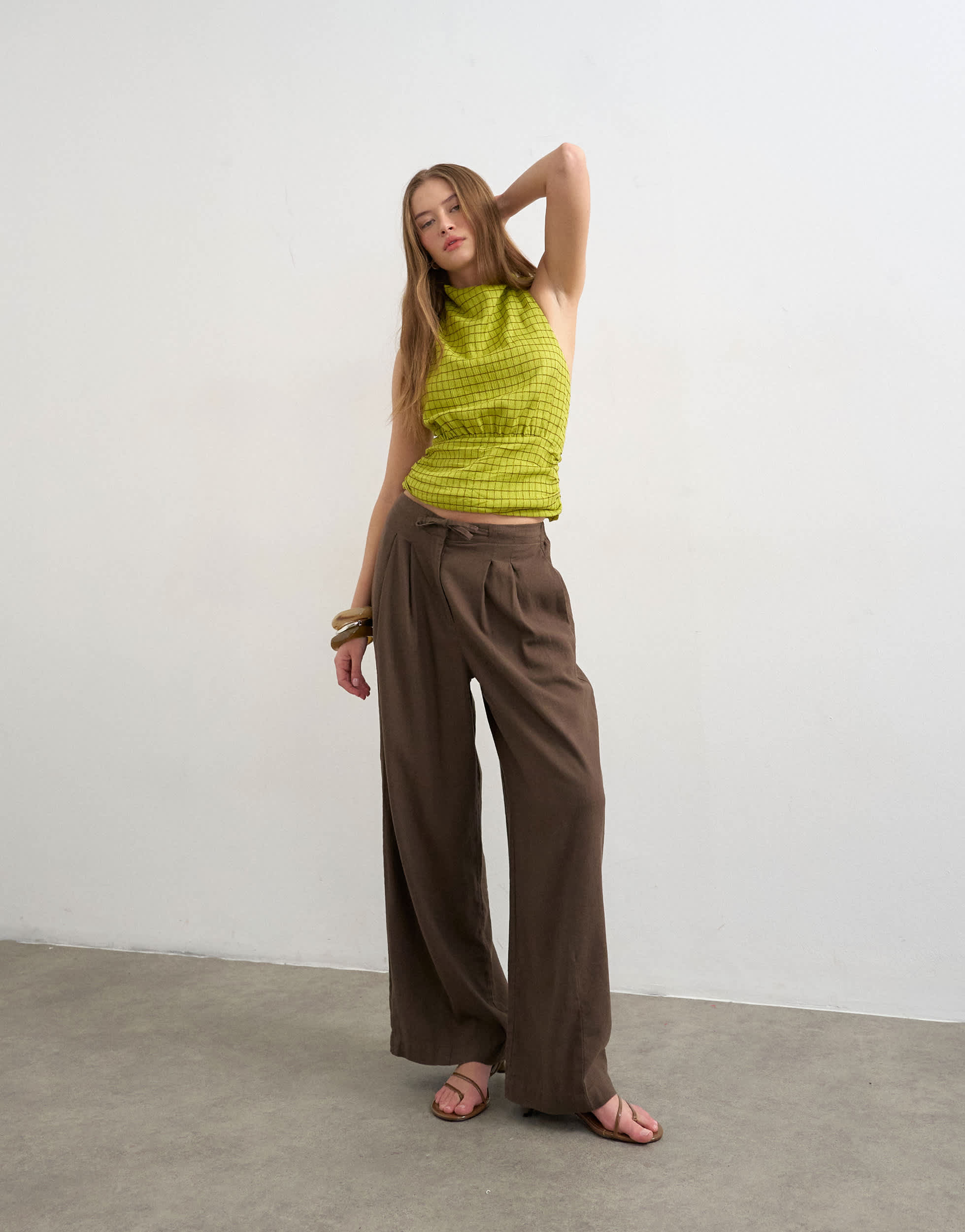 Topshop linen balloon trouser with tie waist in chocolate